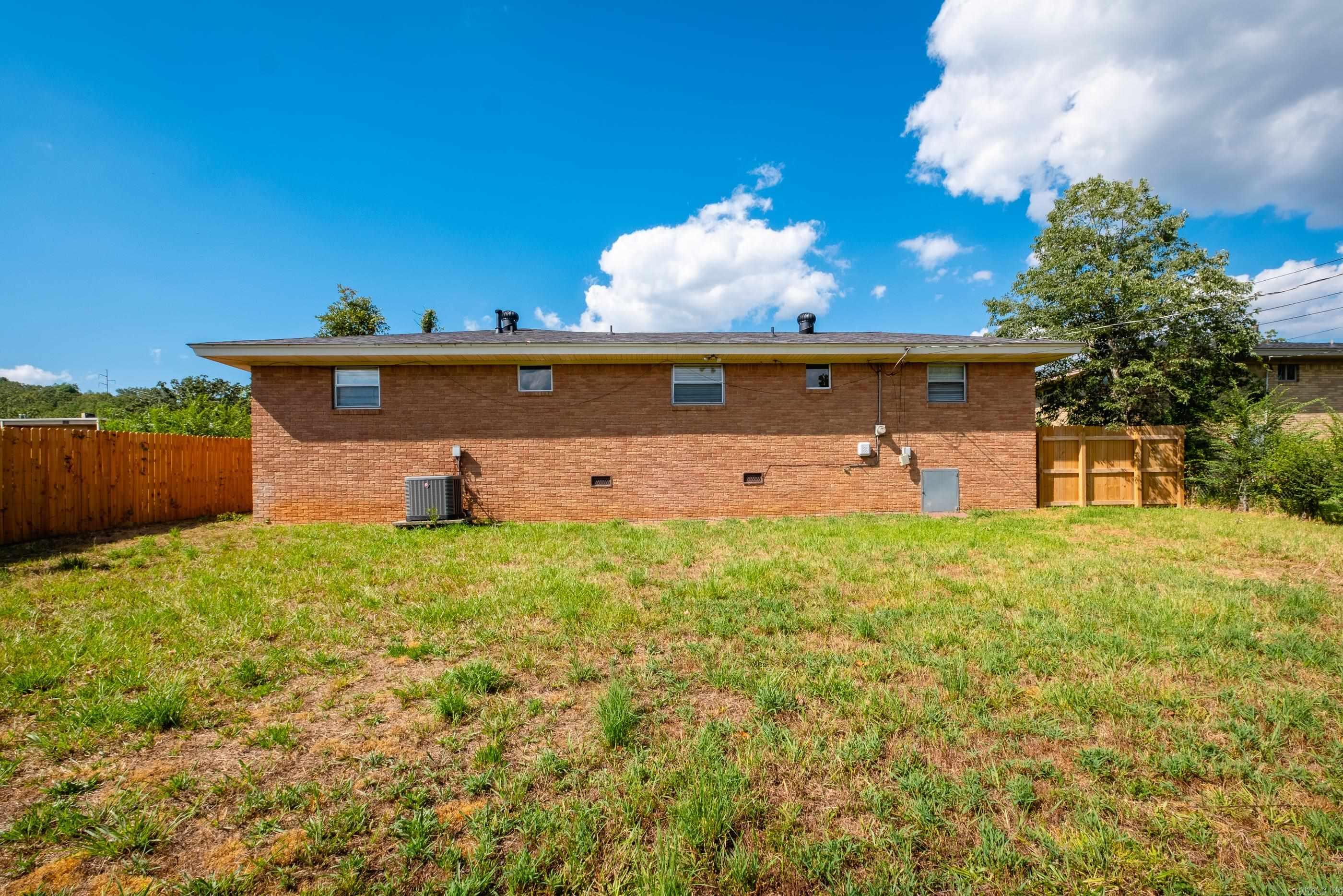 2215 Coors  North Little Rock, AR