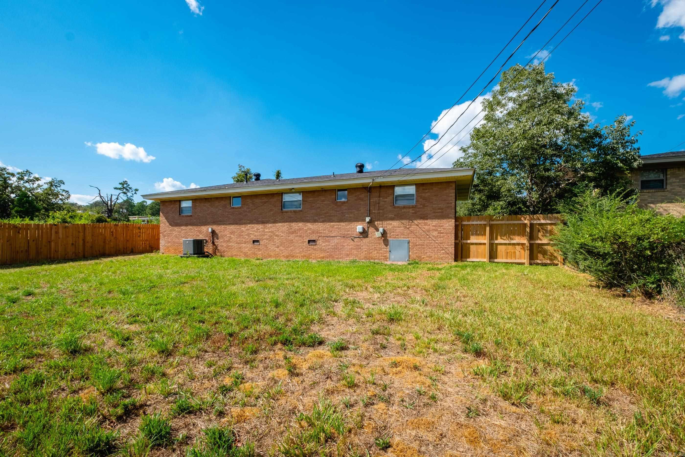 2215 Coors  North Little Rock, AR