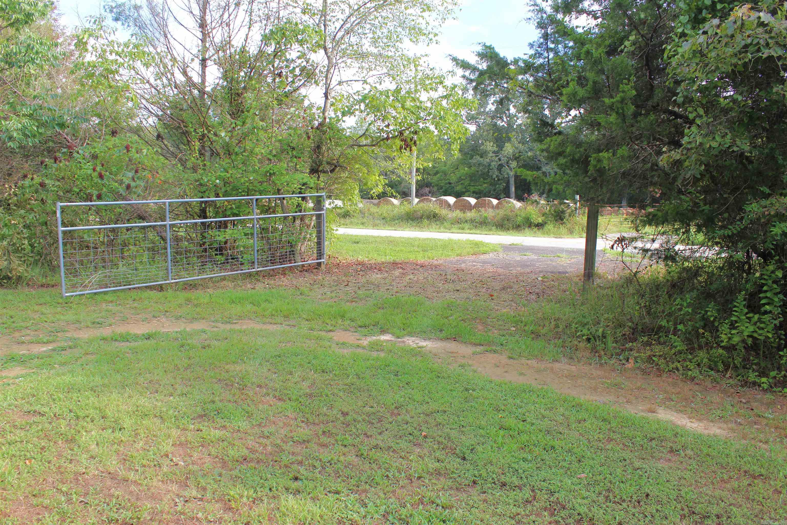 3241 356  Bee Branch, AR