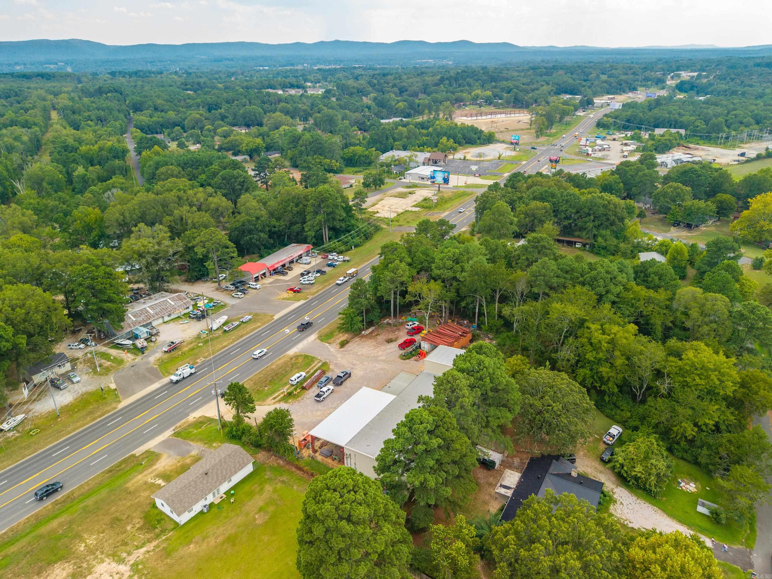 2426 Airport  Hot Springs, AR