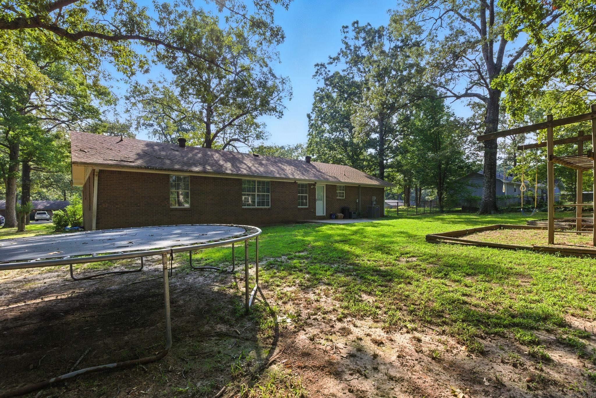 19101 Oaklawn  Little Rock, AR