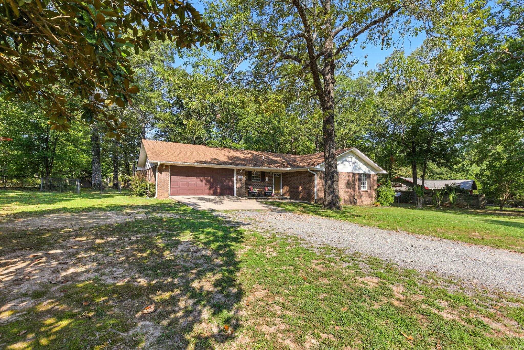 19101 Oaklawn  Little Rock, AR
