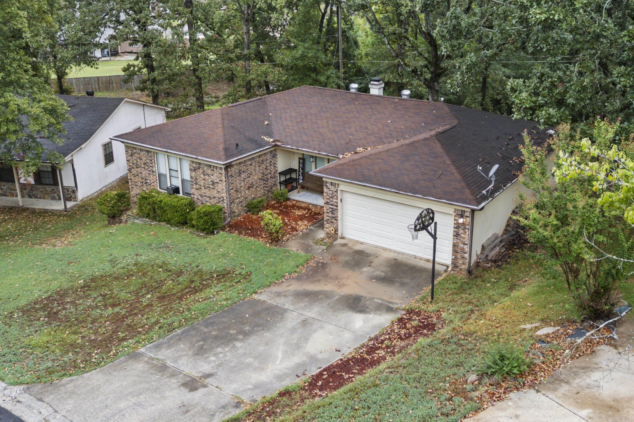 704 Autumnbrook  Sherwood, AR