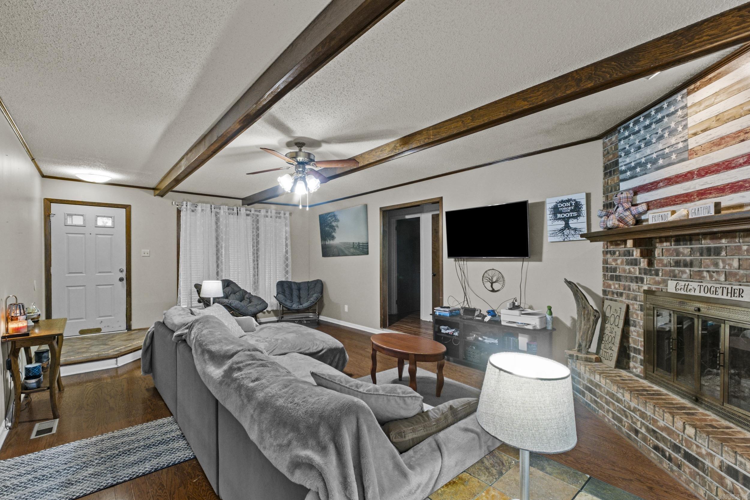 704 Autumnbrook  Sherwood, AR