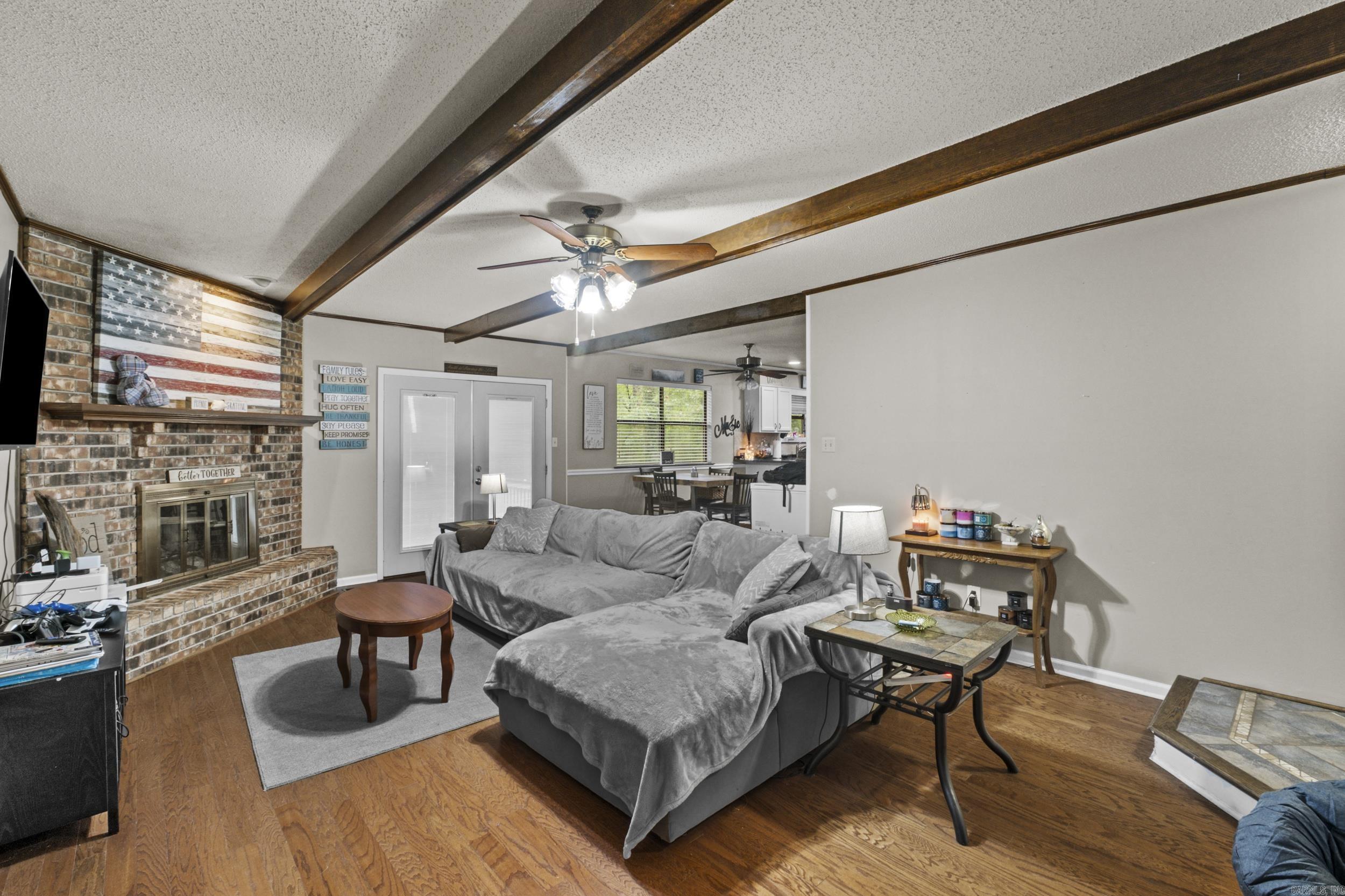 704 Autumnbrook  Sherwood, AR