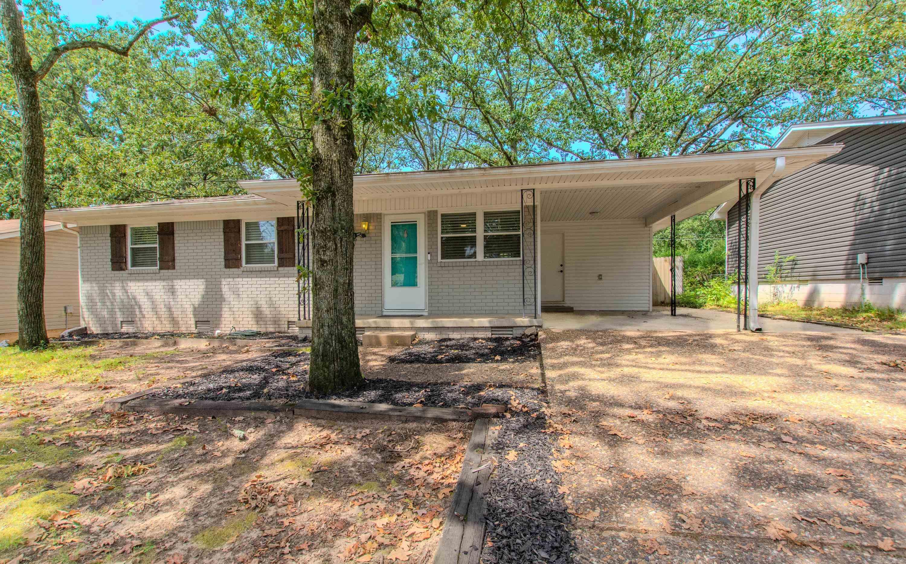 9011 Merrymen Rd  Sherwood, AR