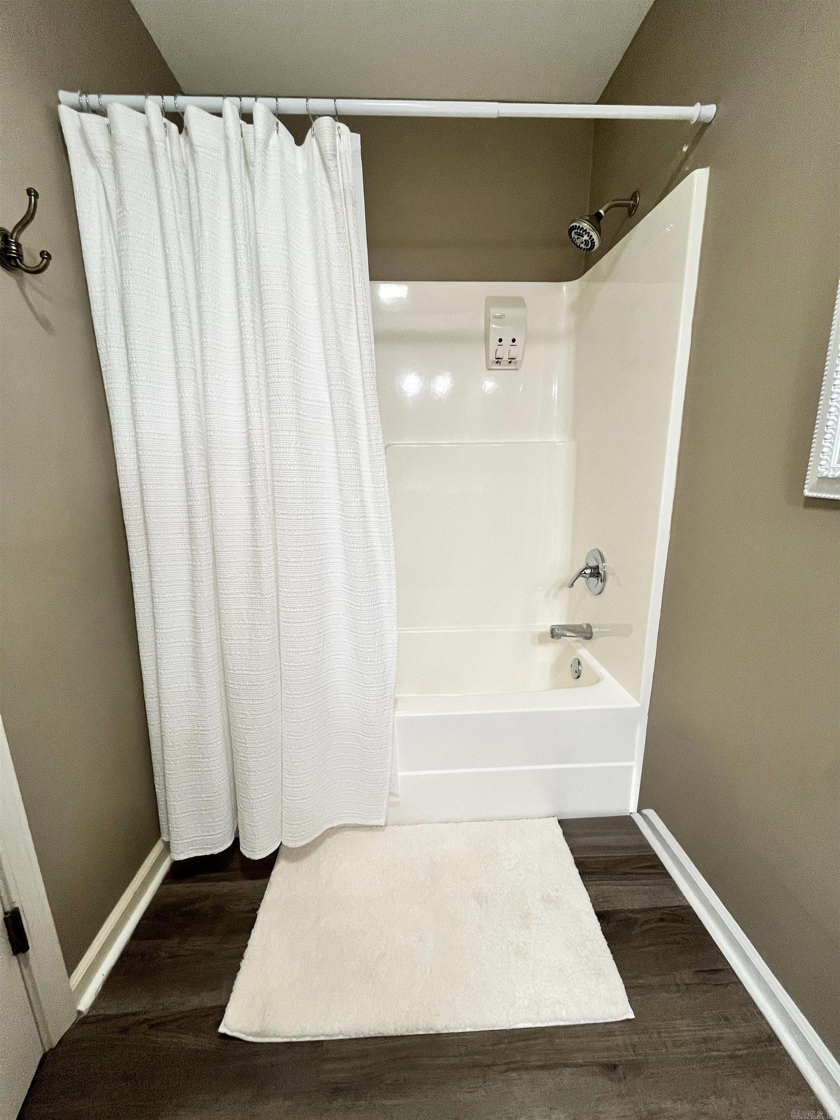 1 Zircon  Maumelle, AR