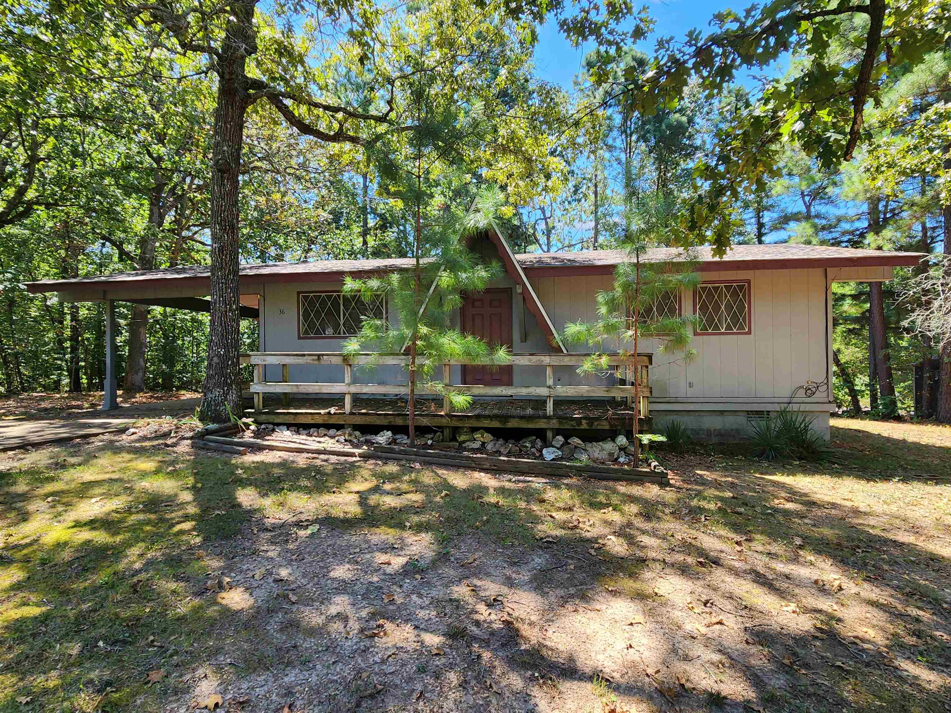 36 Mena  Cherokee Village, AR