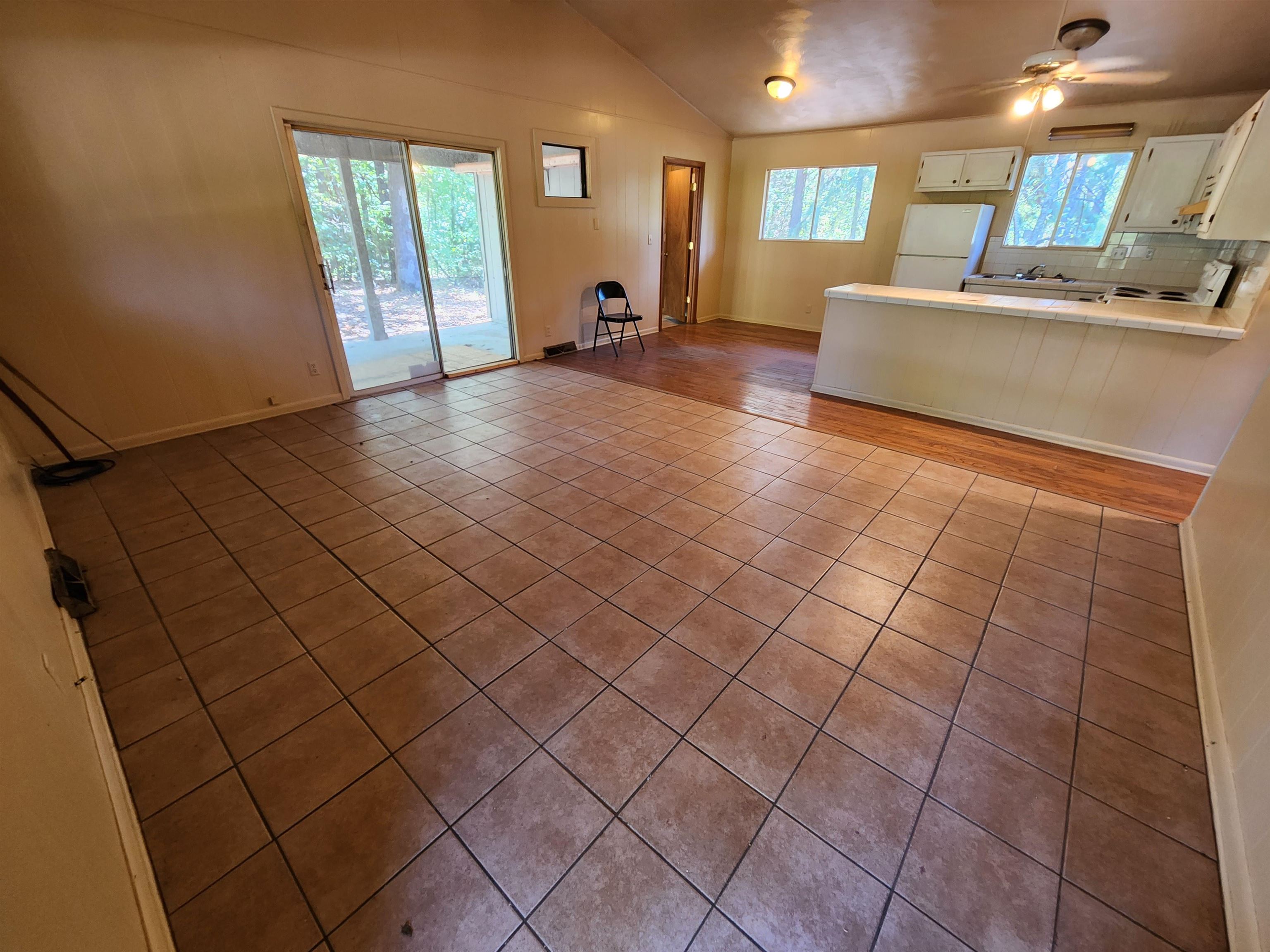 36 Mena  Cherokee Village, AR