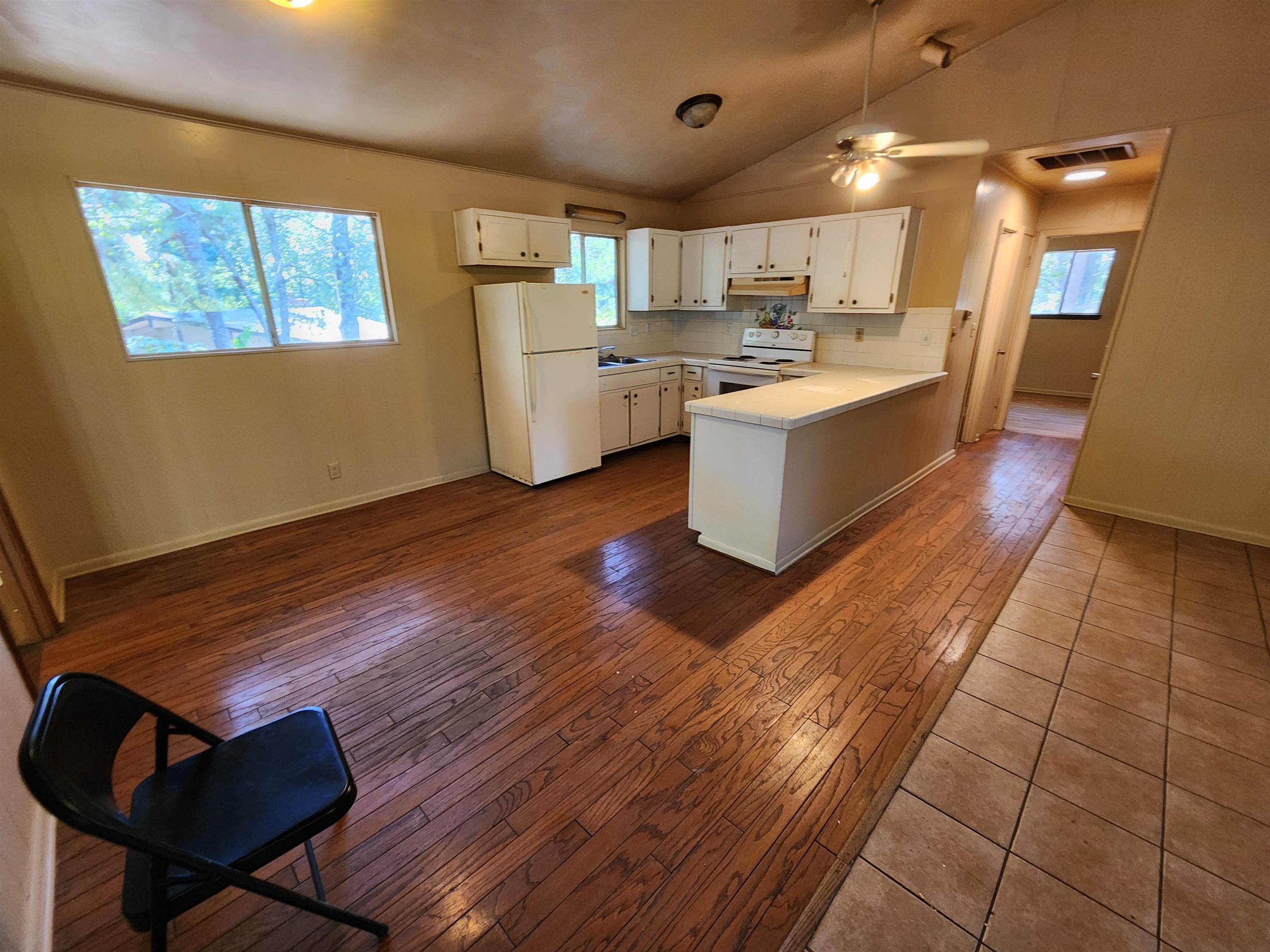 36 Mena  Cherokee Village, AR