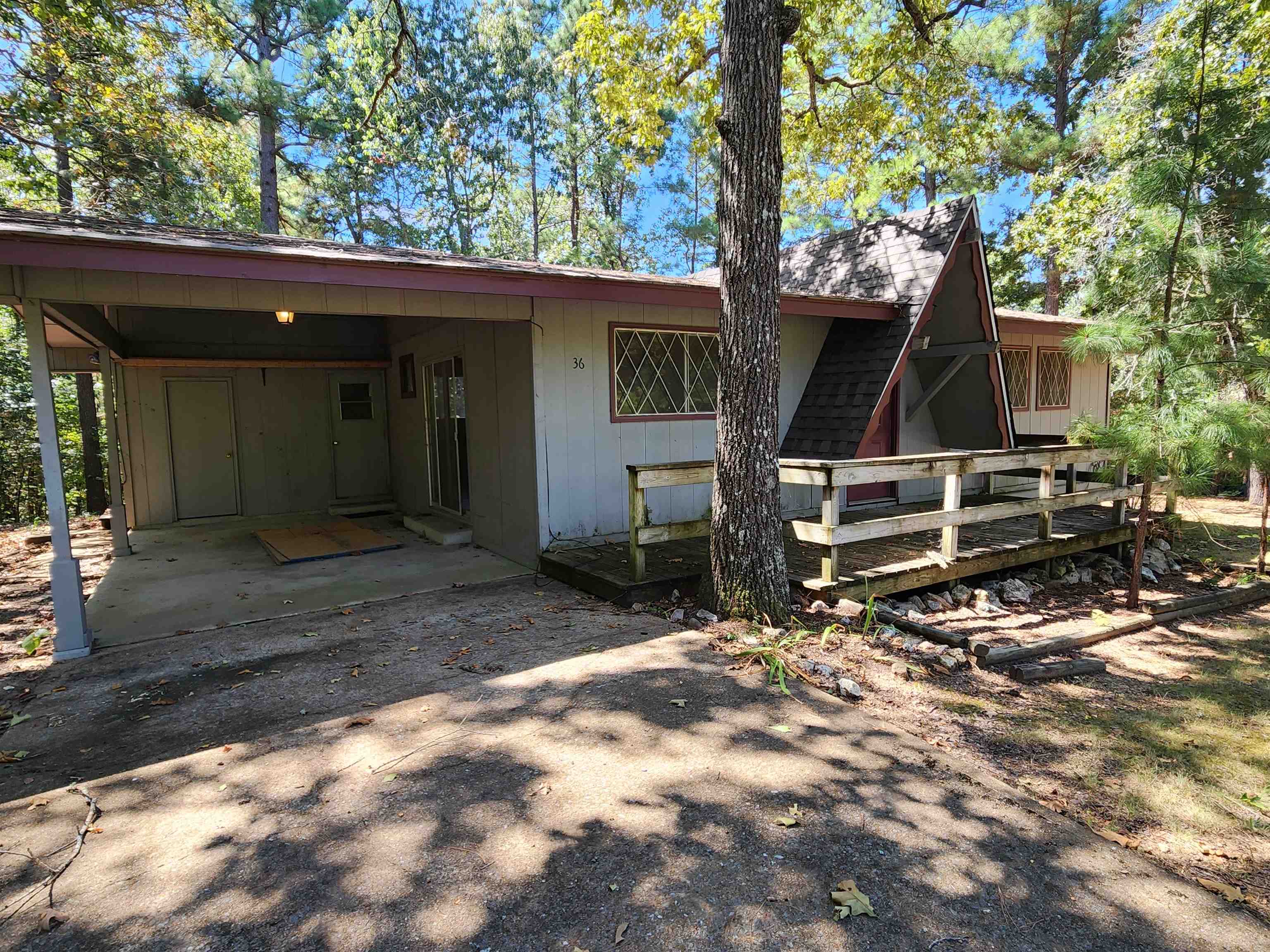 36 Mena  Cherokee Village, AR