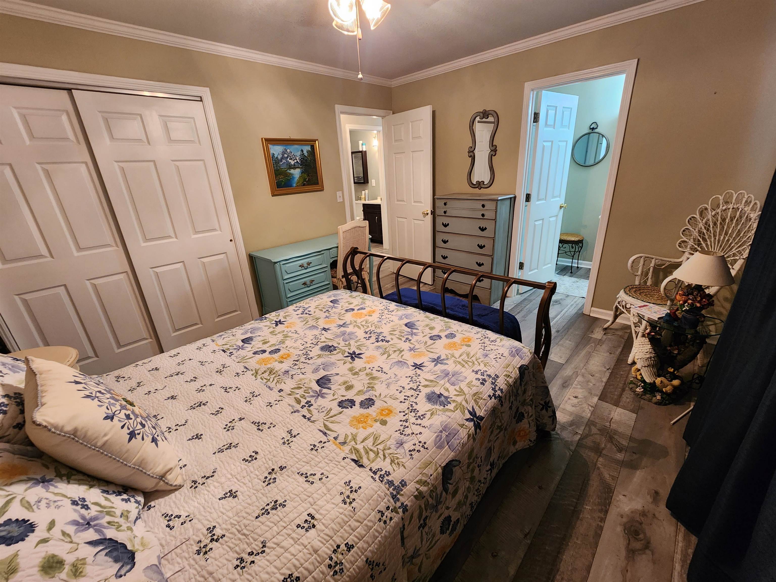 5 Miccosukee  Cherokee Village, AR