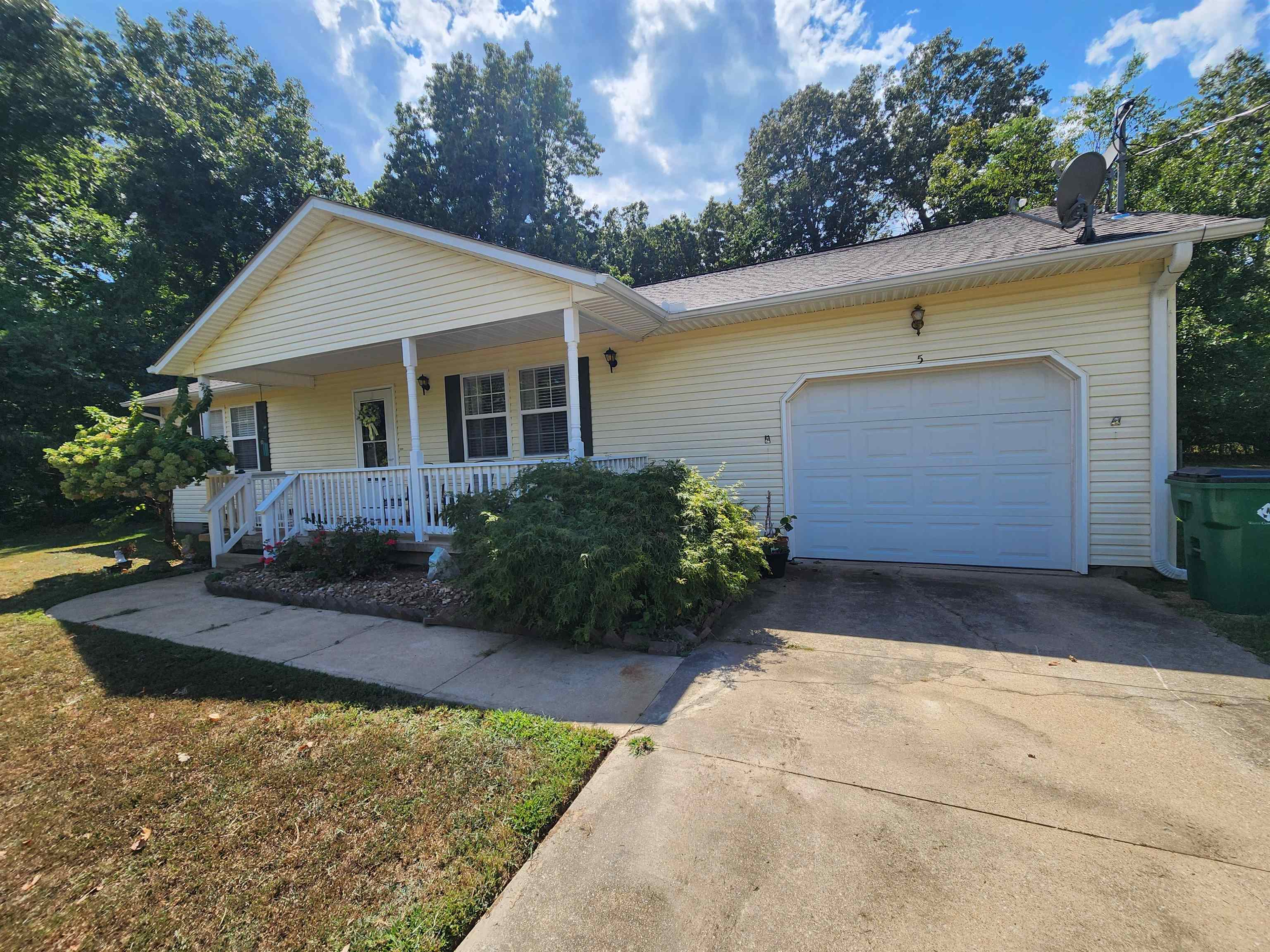 5 Miccosukee  Cherokee Village, AR