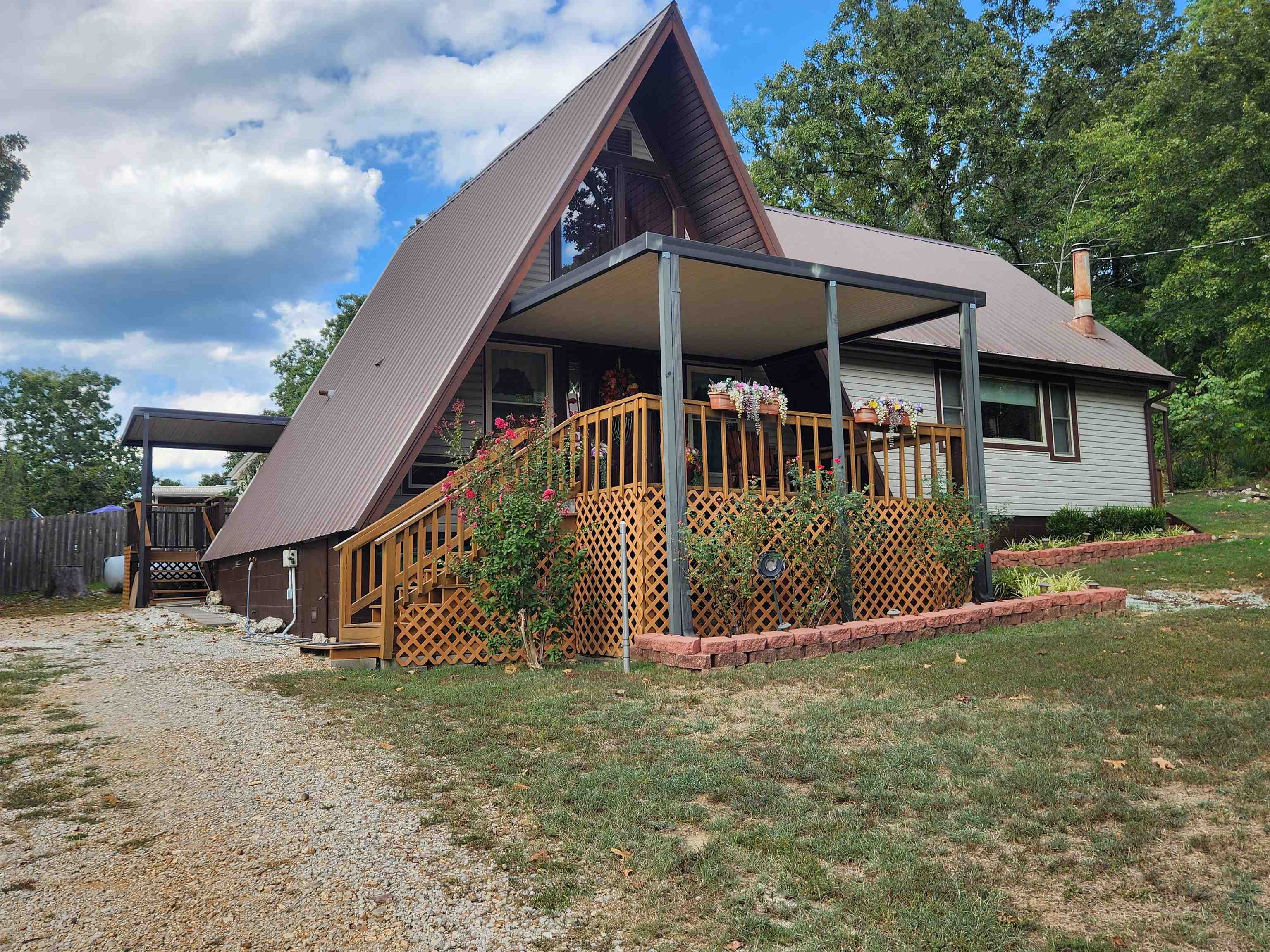 46 Crossroads  Highland, AR