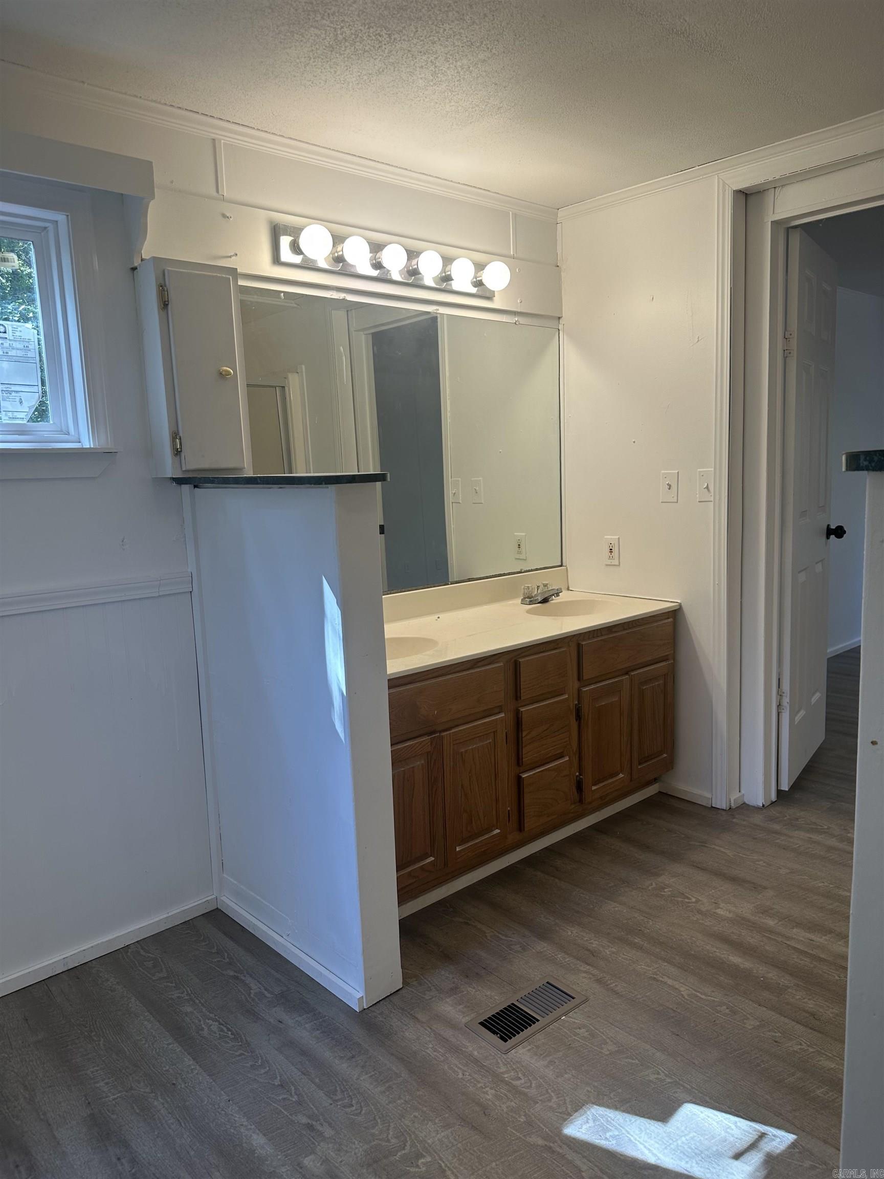 86 Copeland  Romance, AR