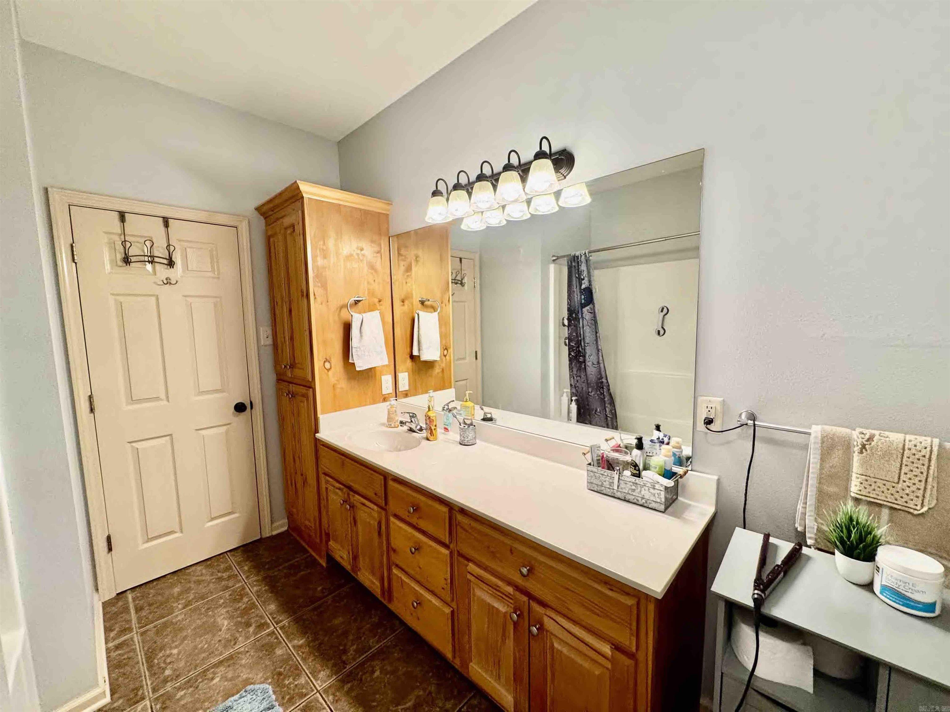 20 Wilson  Greenbrier, AR