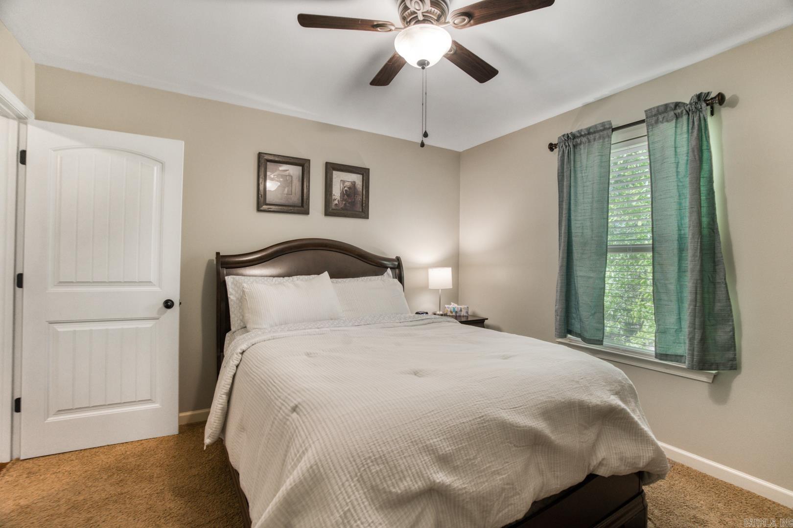 175 Sylvan  Greers Ferry, AR