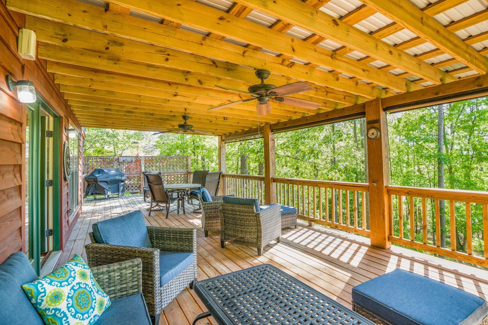 175 Sylvan  Greers Ferry, AR