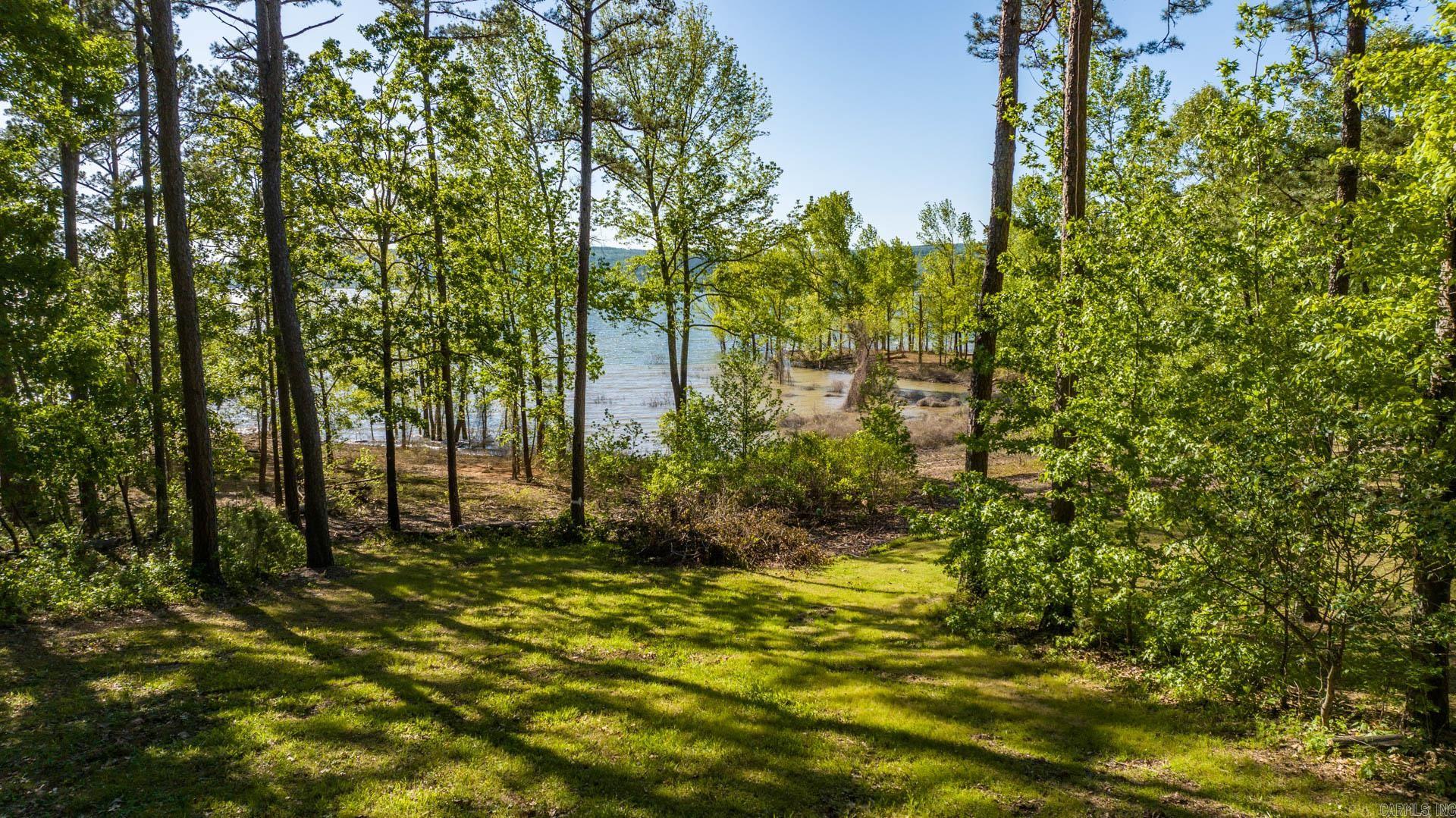 175 Sylvan  Greers Ferry, AR