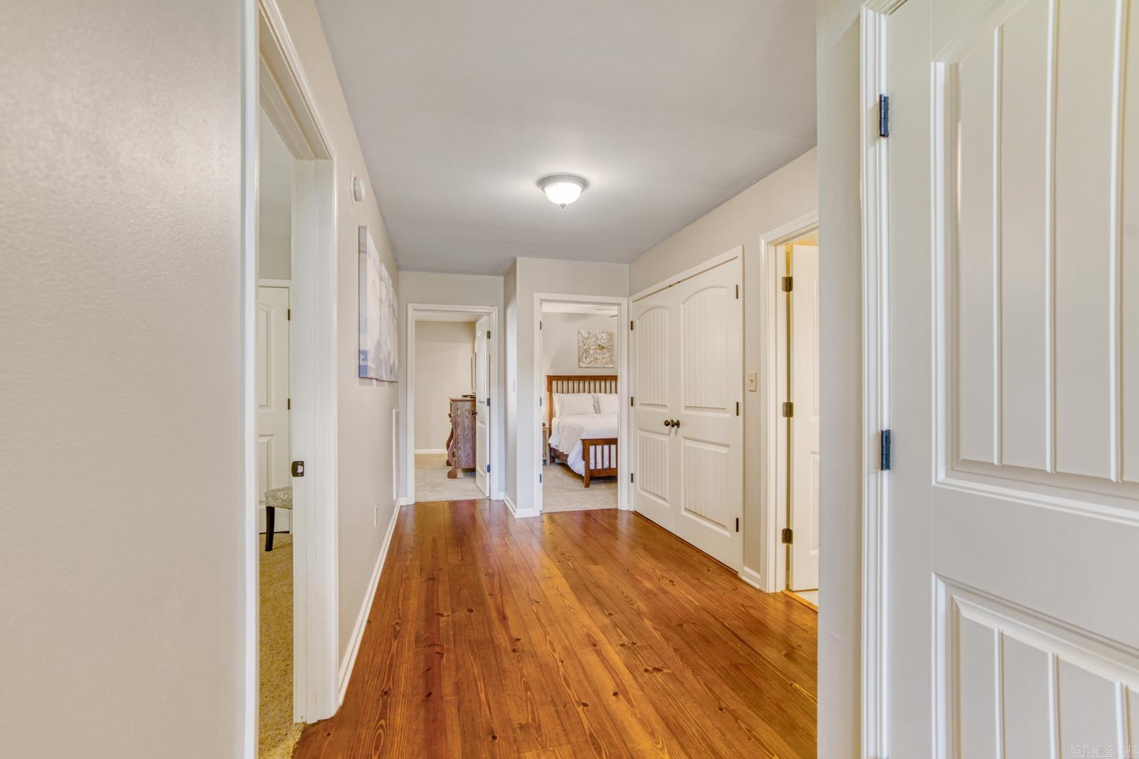 175 Sylvan  Greers Ferry, AR