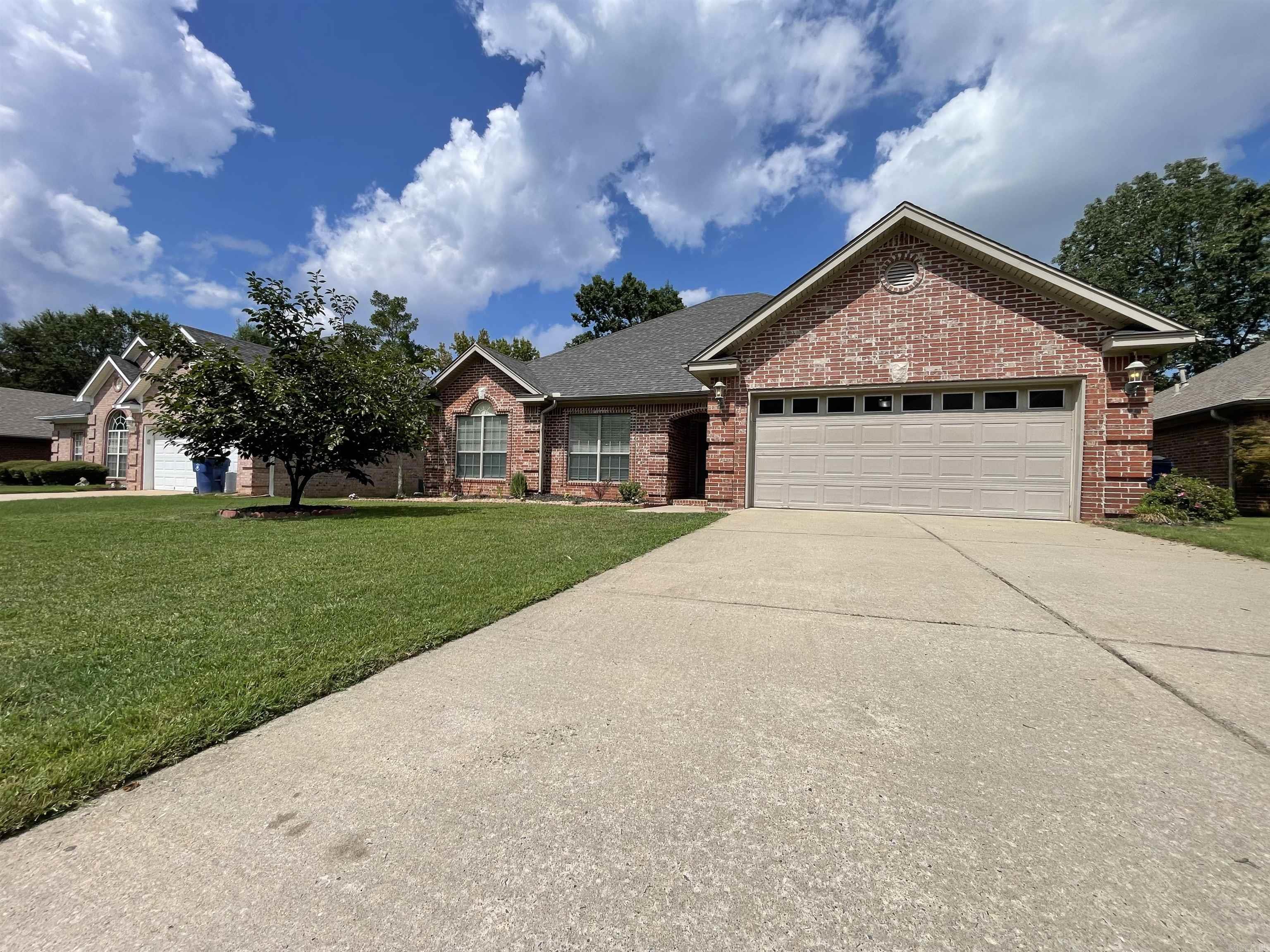 111 Orleans Drive Maumelle, AR 72113
