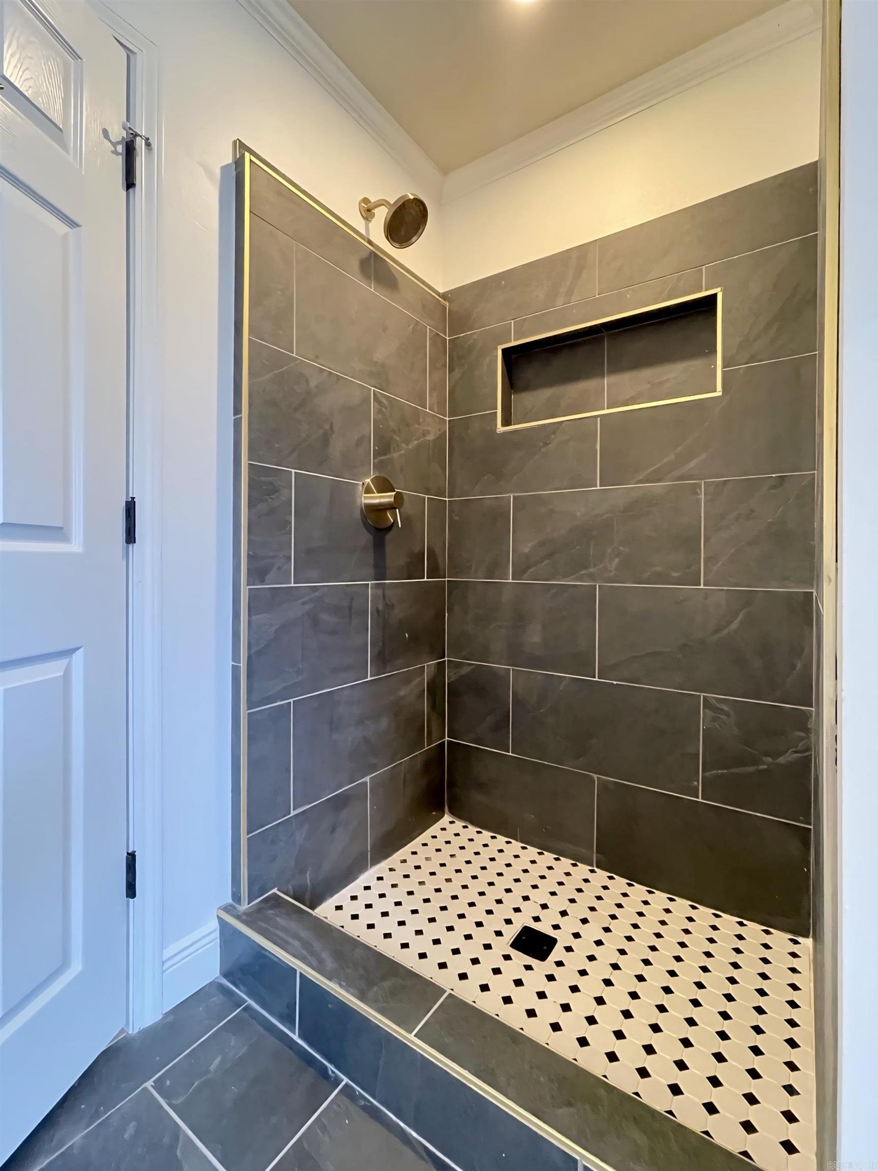 111 Orleans Drive Maumelle, AR 72113