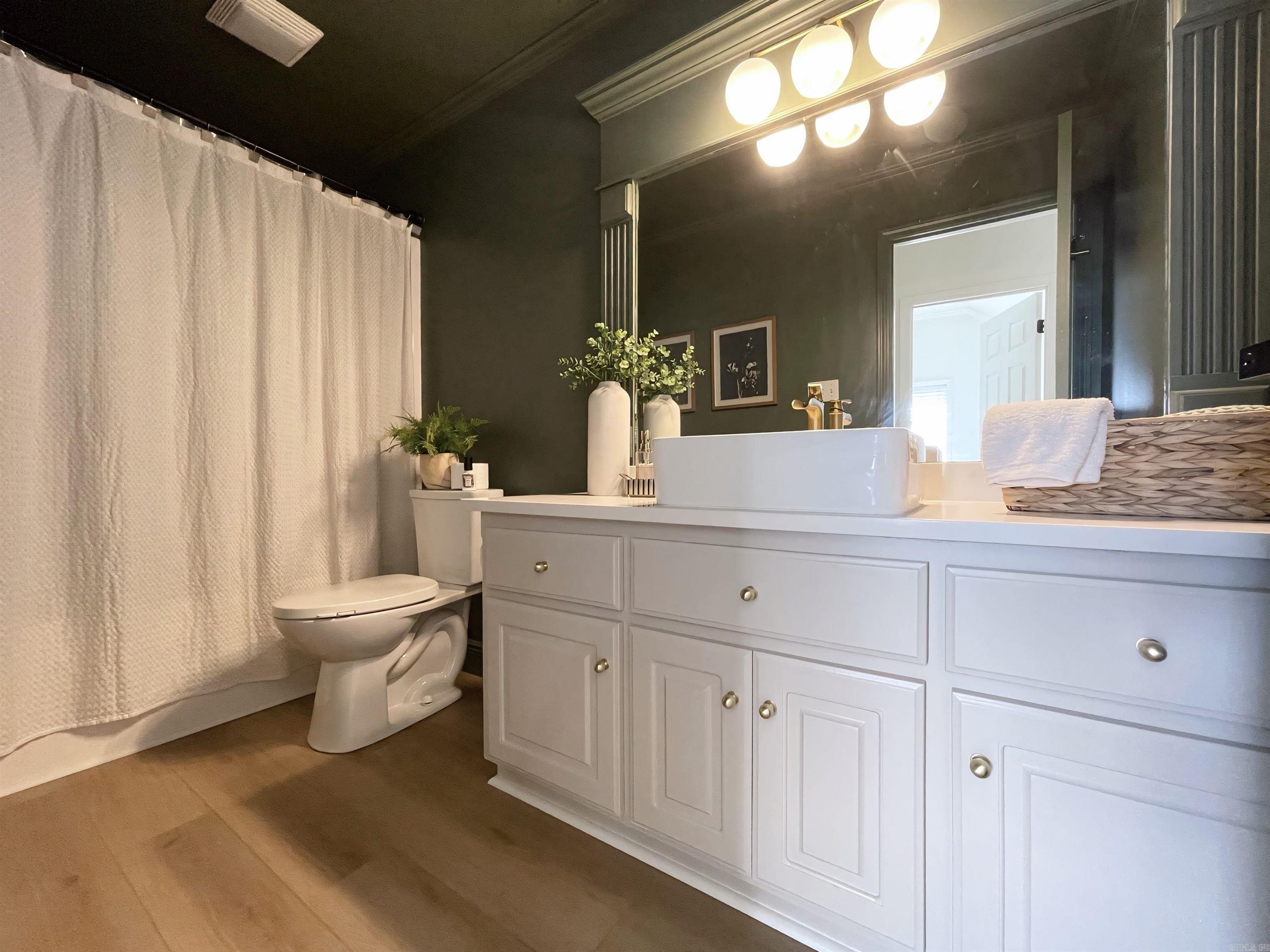 111 Orleans Drive Maumelle, AR 72113