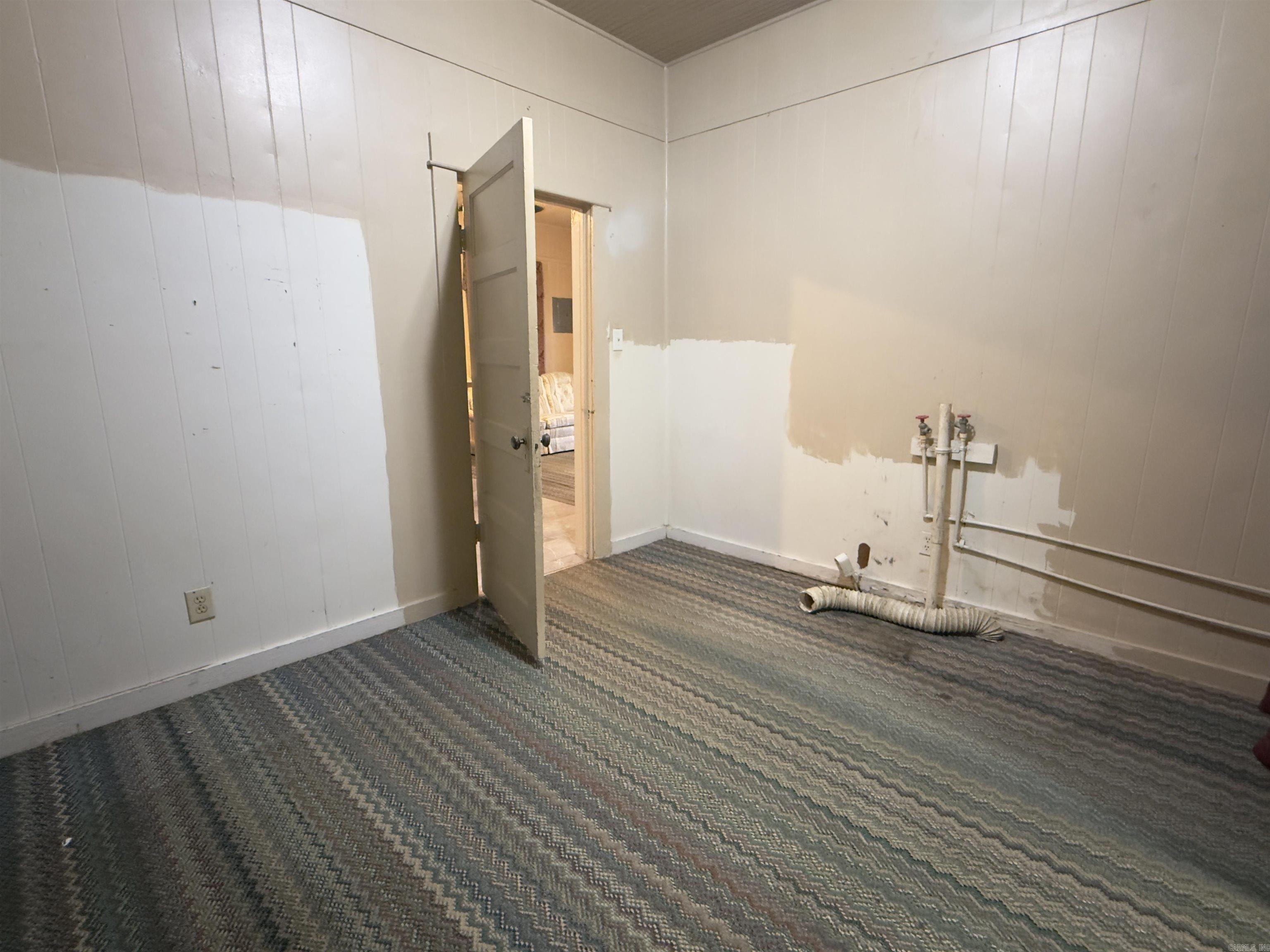 188 W Water  Dover, AR