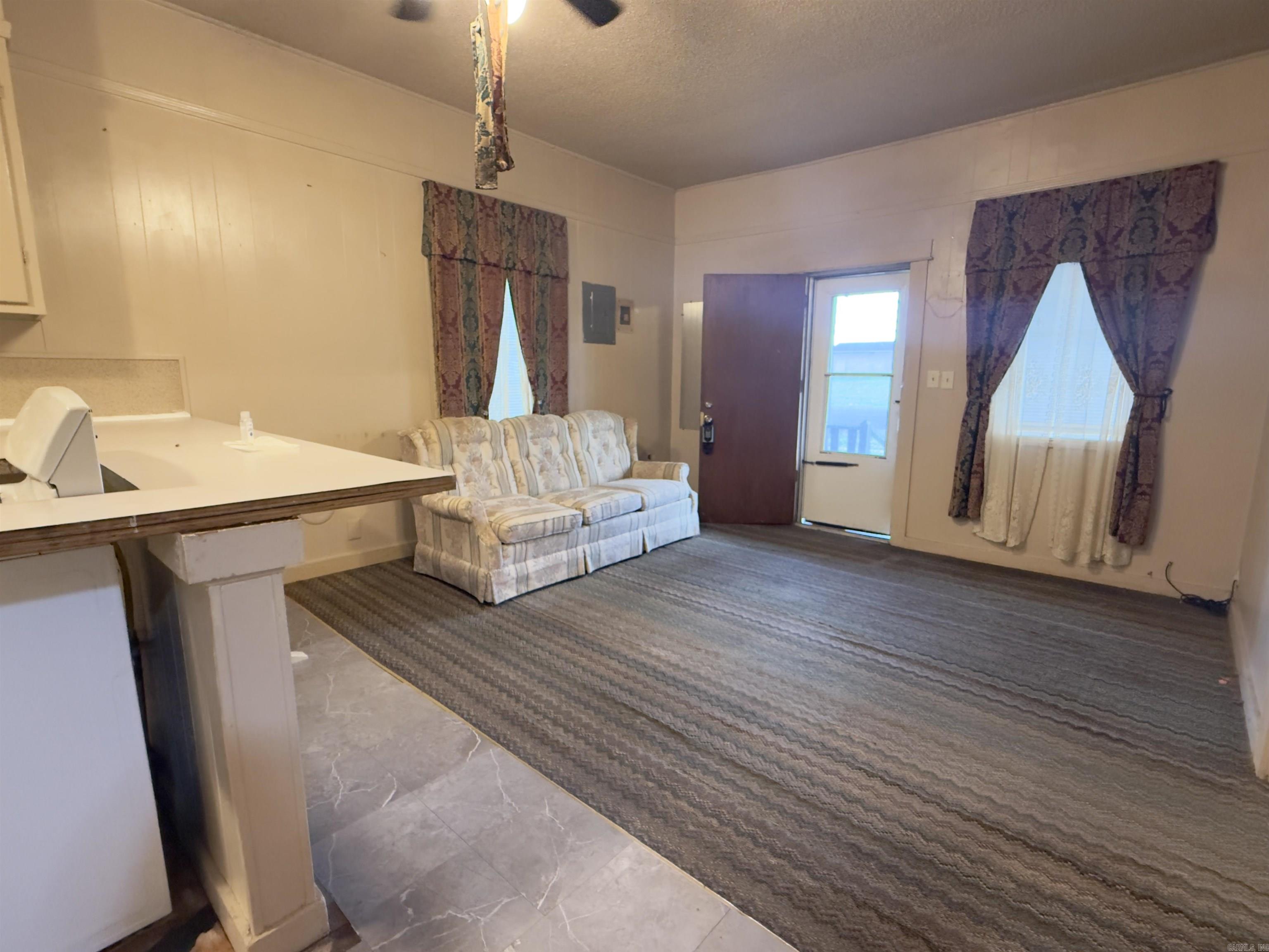 188 W Water  Dover, AR