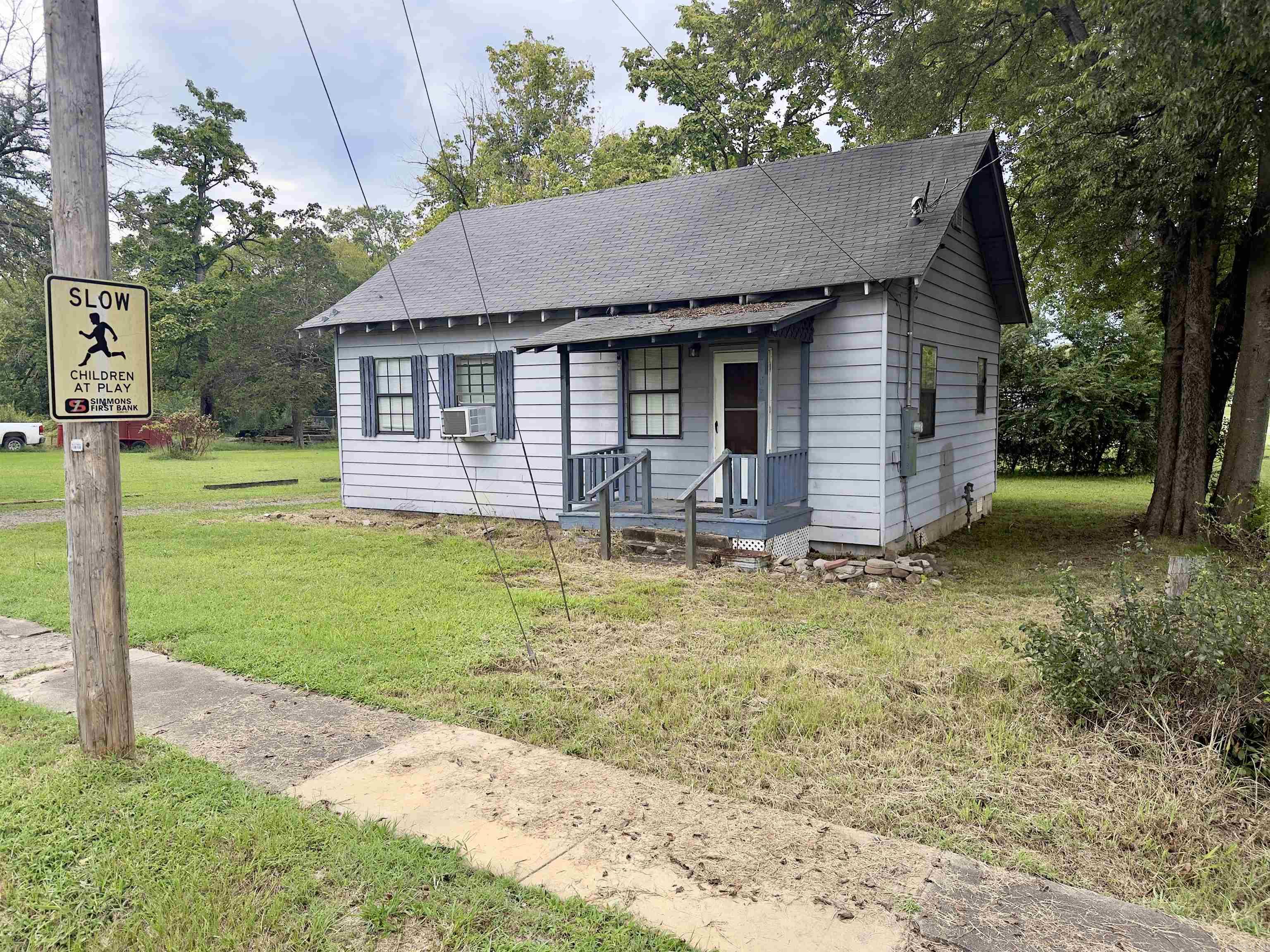 188 W Water  Dover, AR