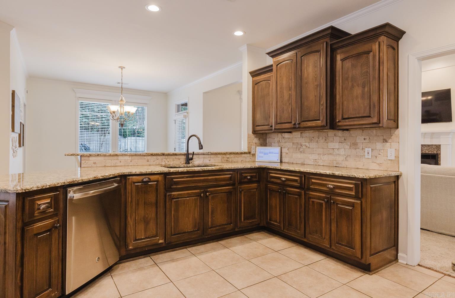 711 Sedgefield  Bryant, AR