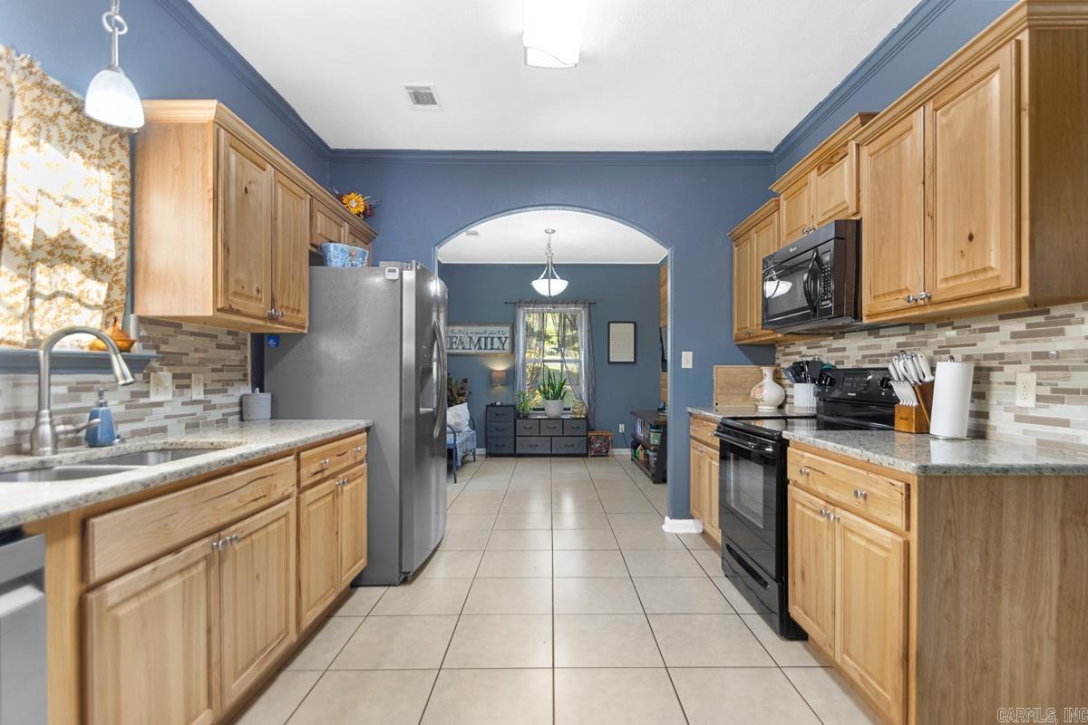 13058 WHITE OAK POND DR  Mabelvale, AR