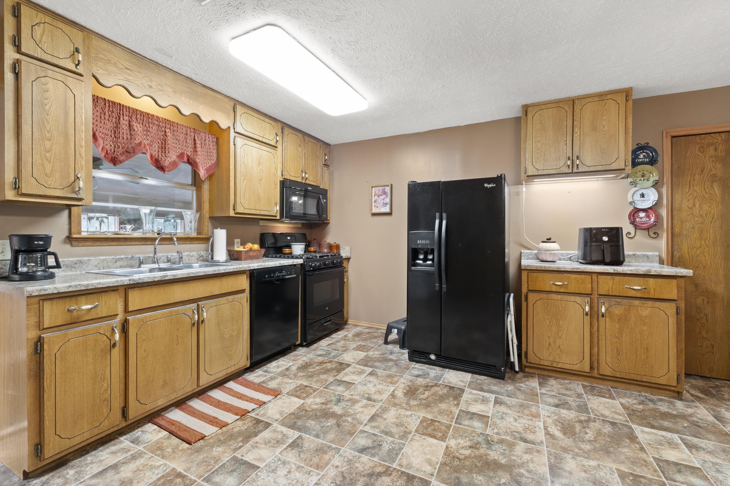 604 Park  Flippin, AR