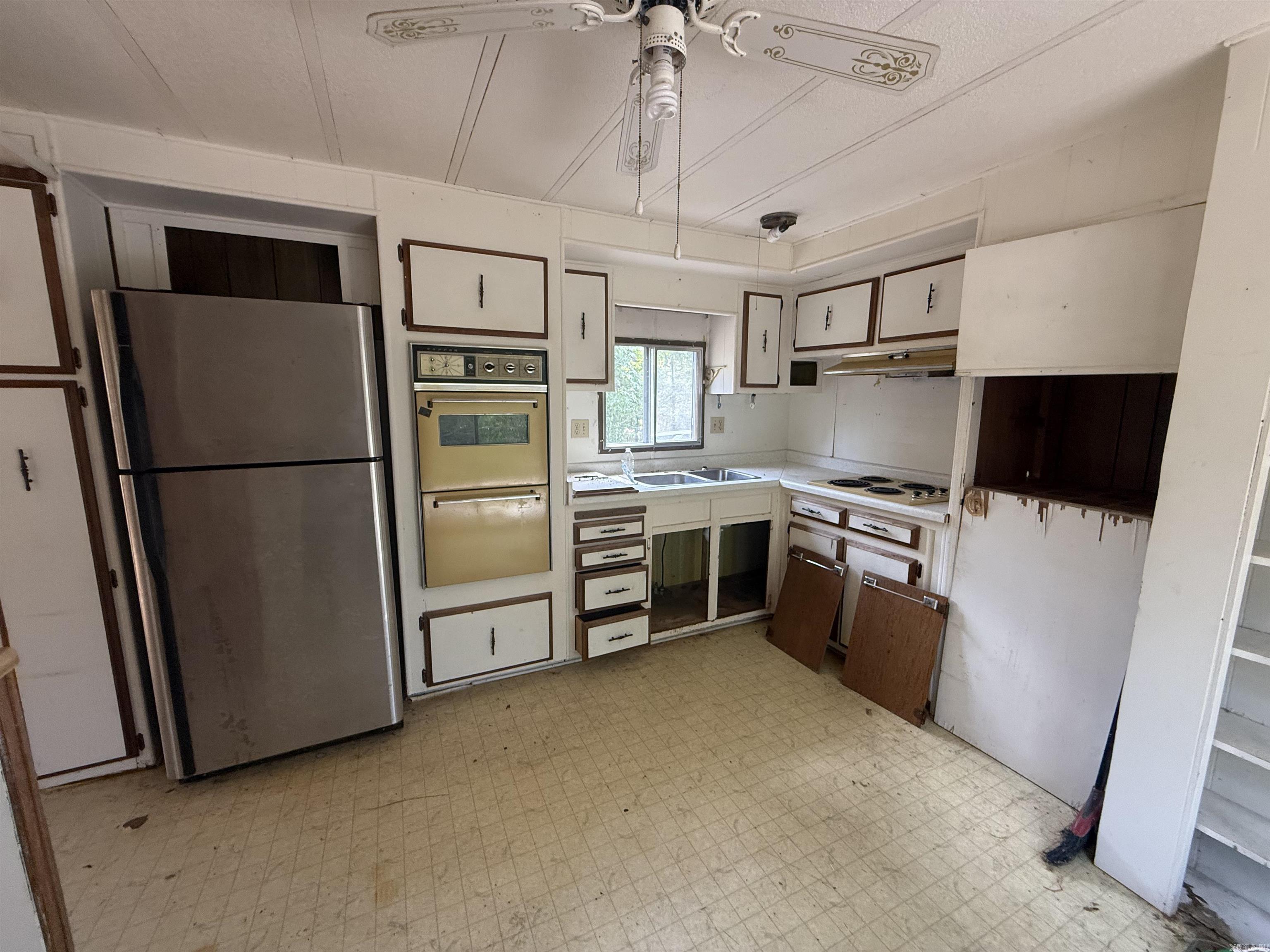 115 Country Life  Midway, AR
