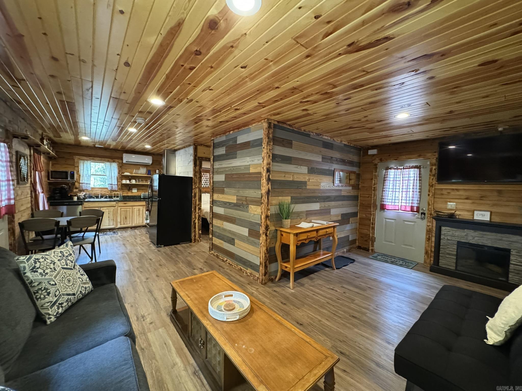 881 CR 46  Henderson, AR