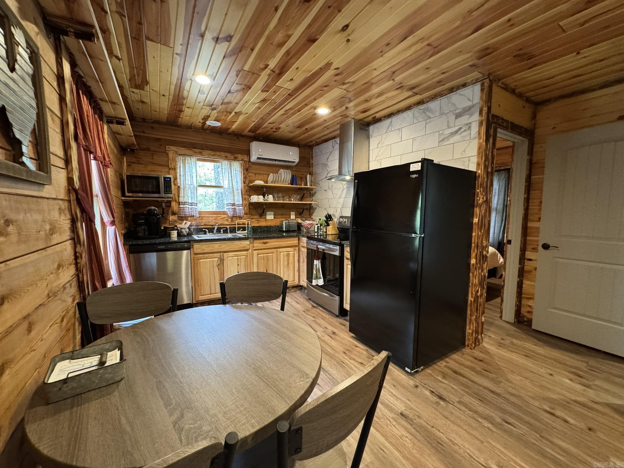 881 CR 46  Henderson, AR