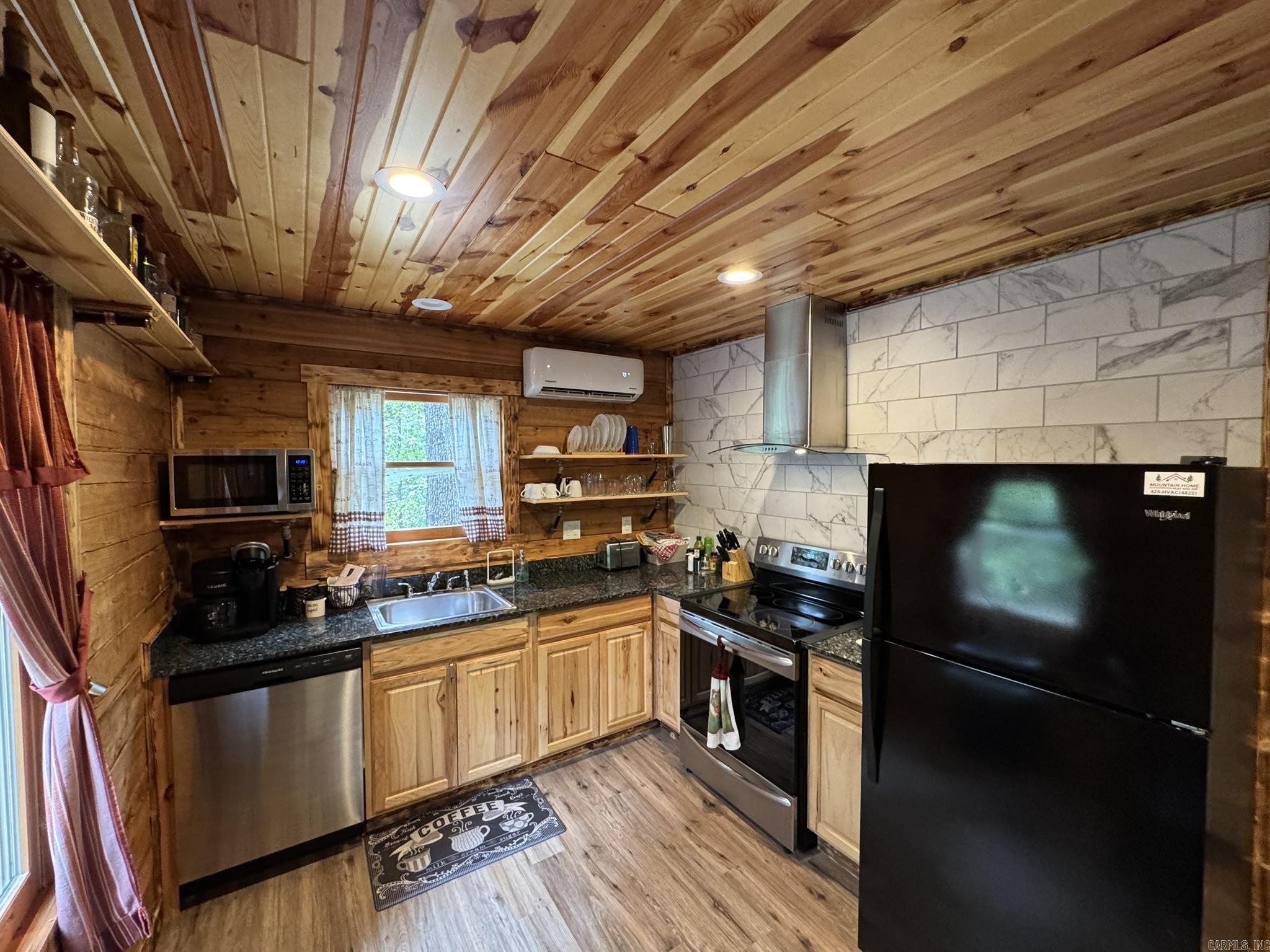 881 CR 46  Henderson, AR