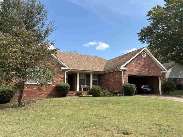 102  Live Oak  Searcy, AR