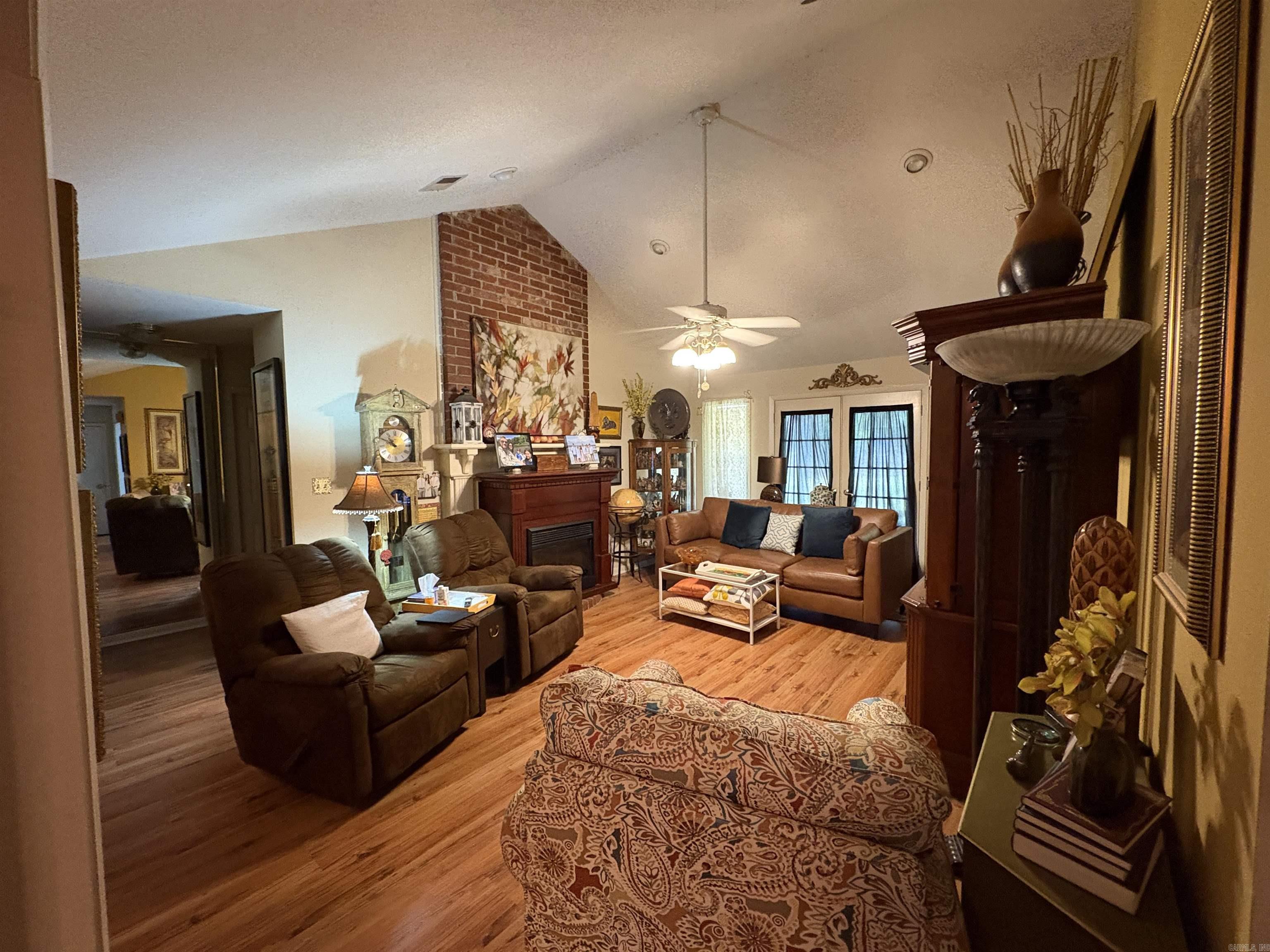 102 Live Oak  Searcy, AR