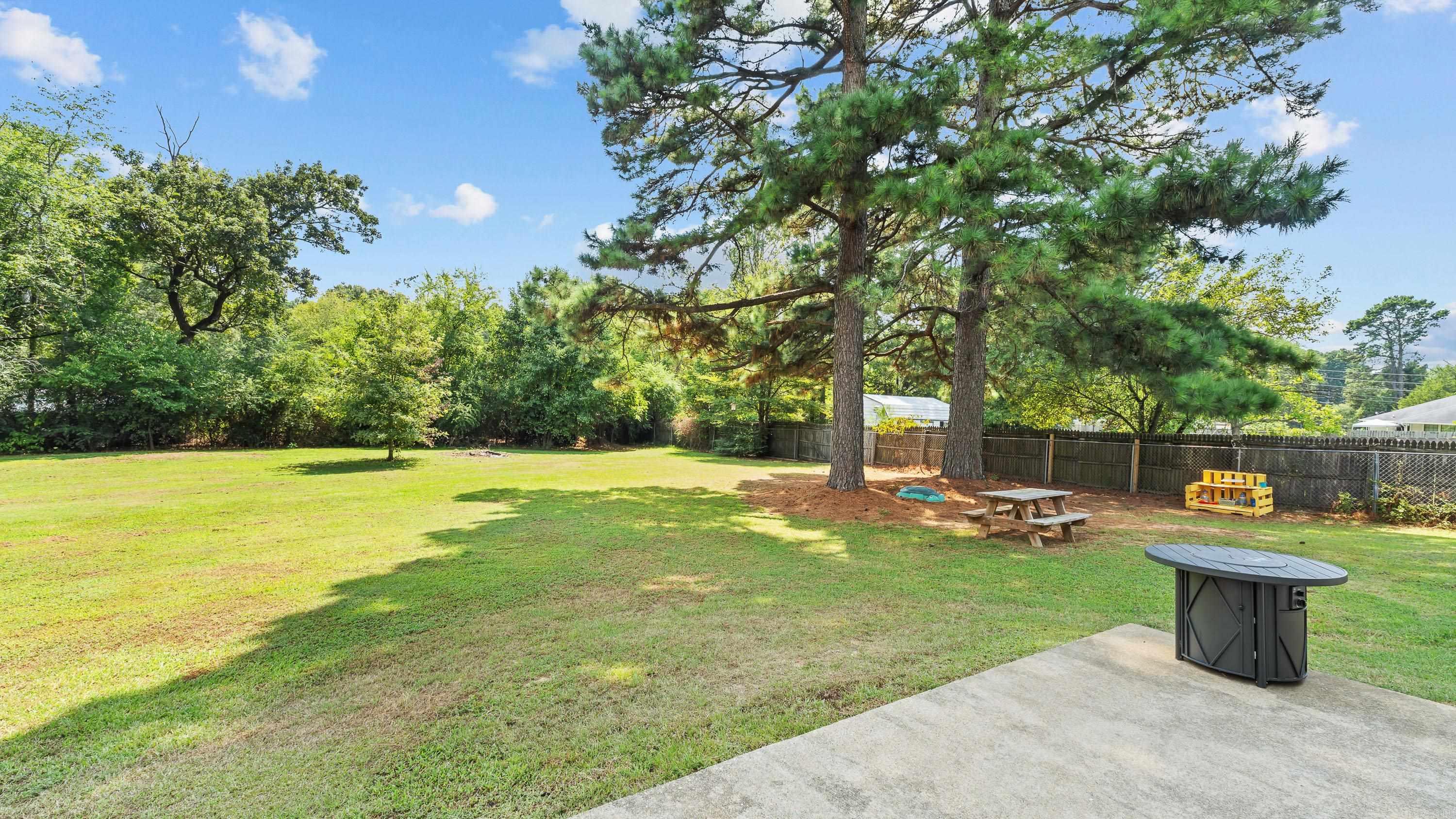4 Dan Michael Drive  Texarkana, TX