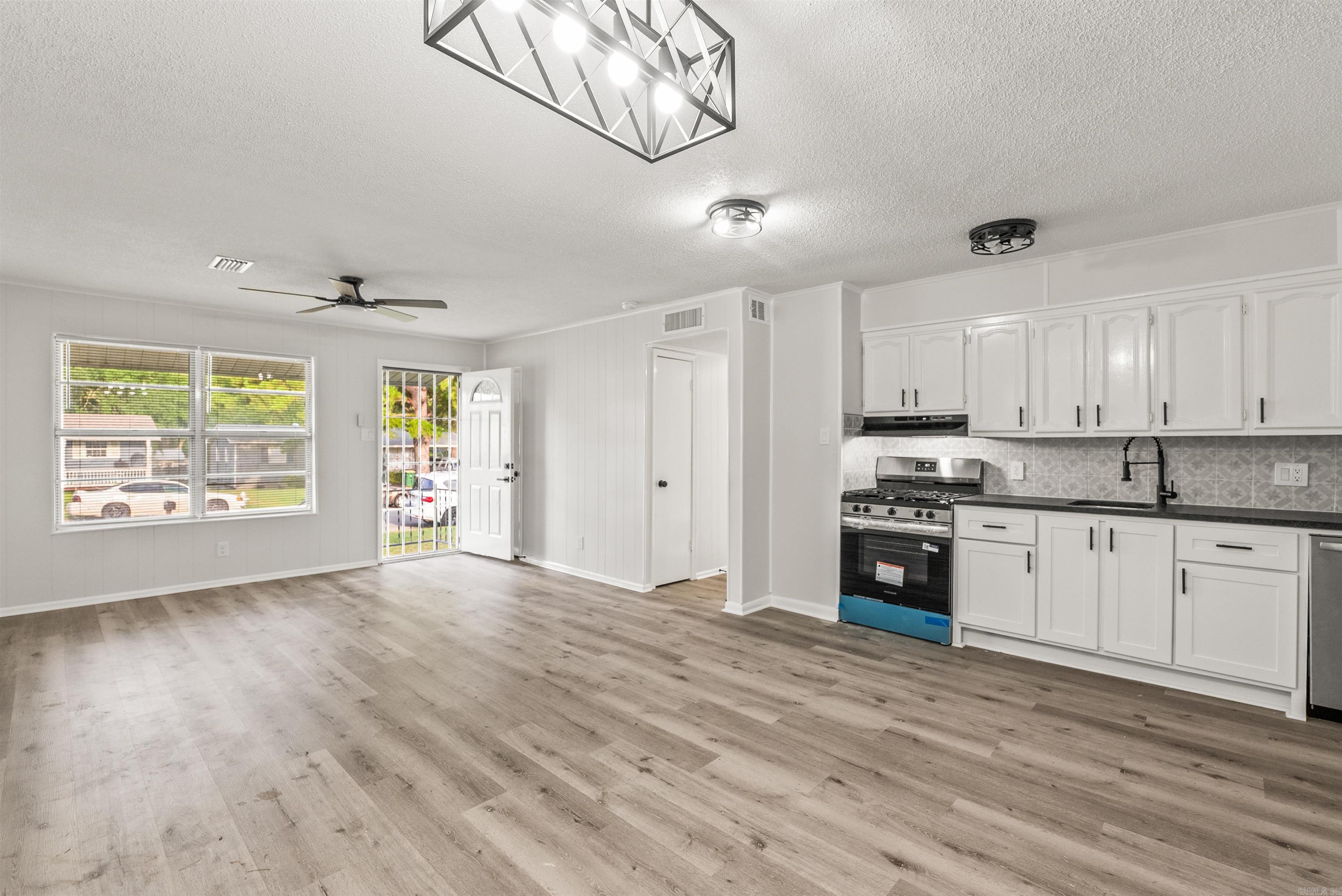 8715 Winston  Little Rock, AR