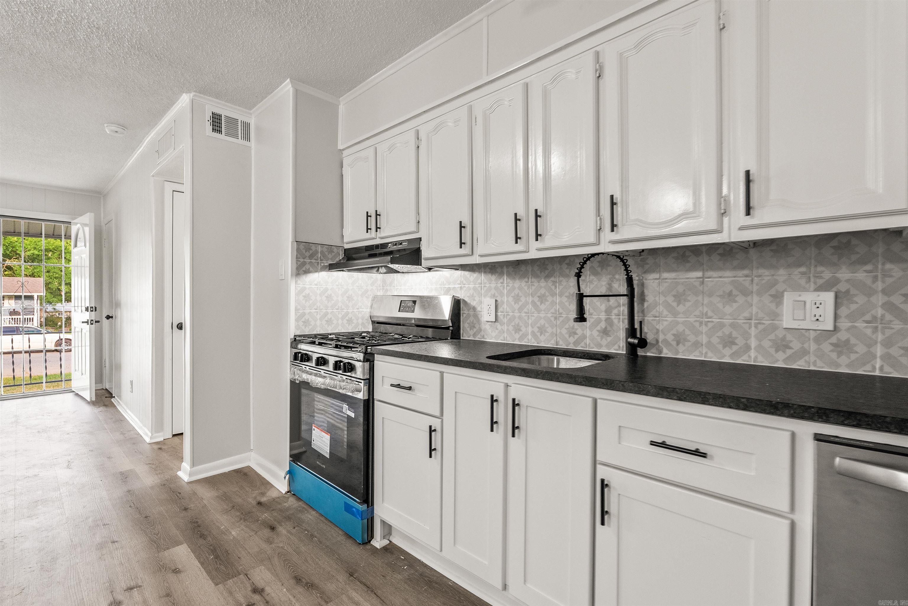8715 Winston  Little Rock, AR