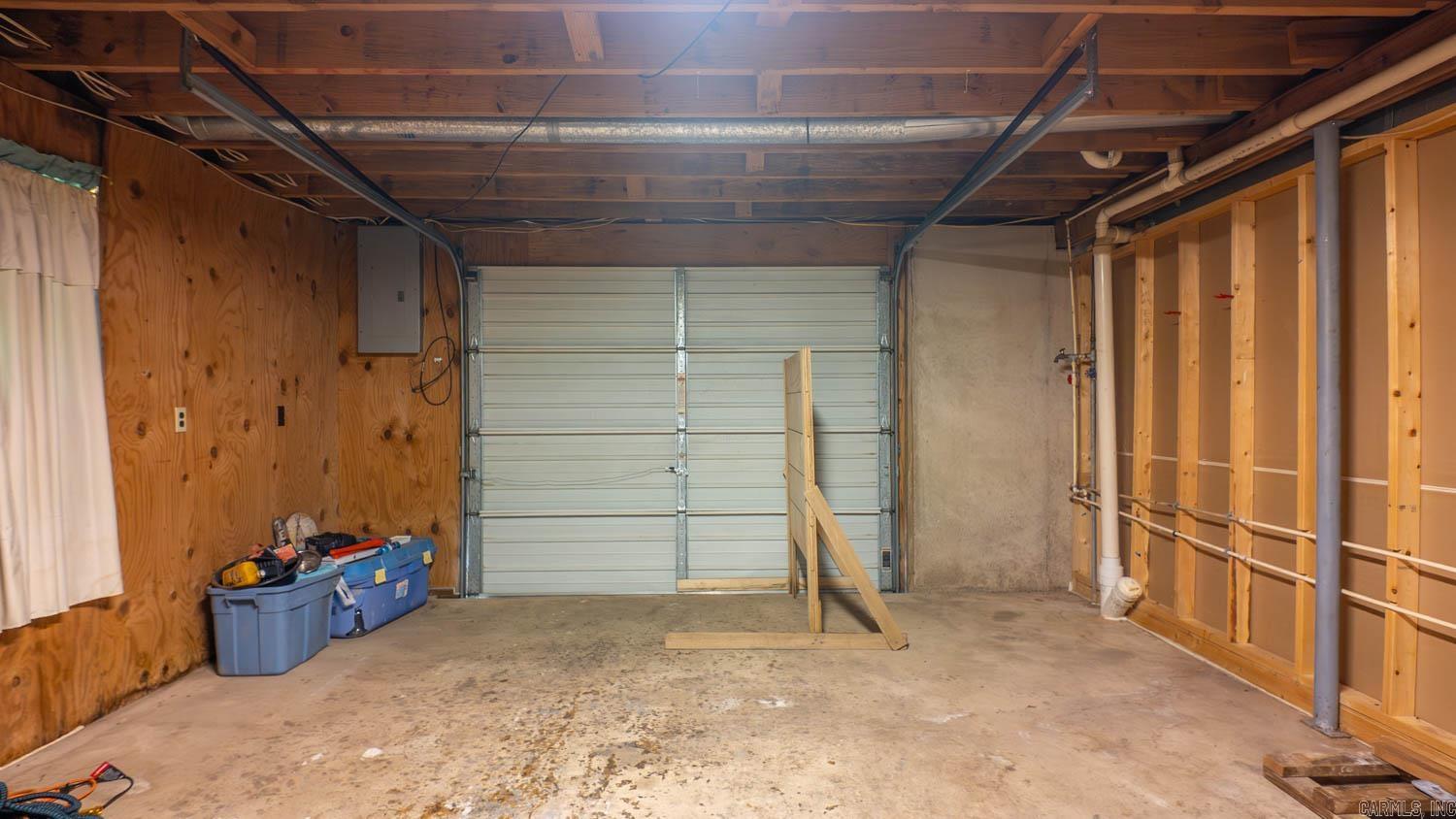 570 Missouri Avenue  Mammoth Spring, AR