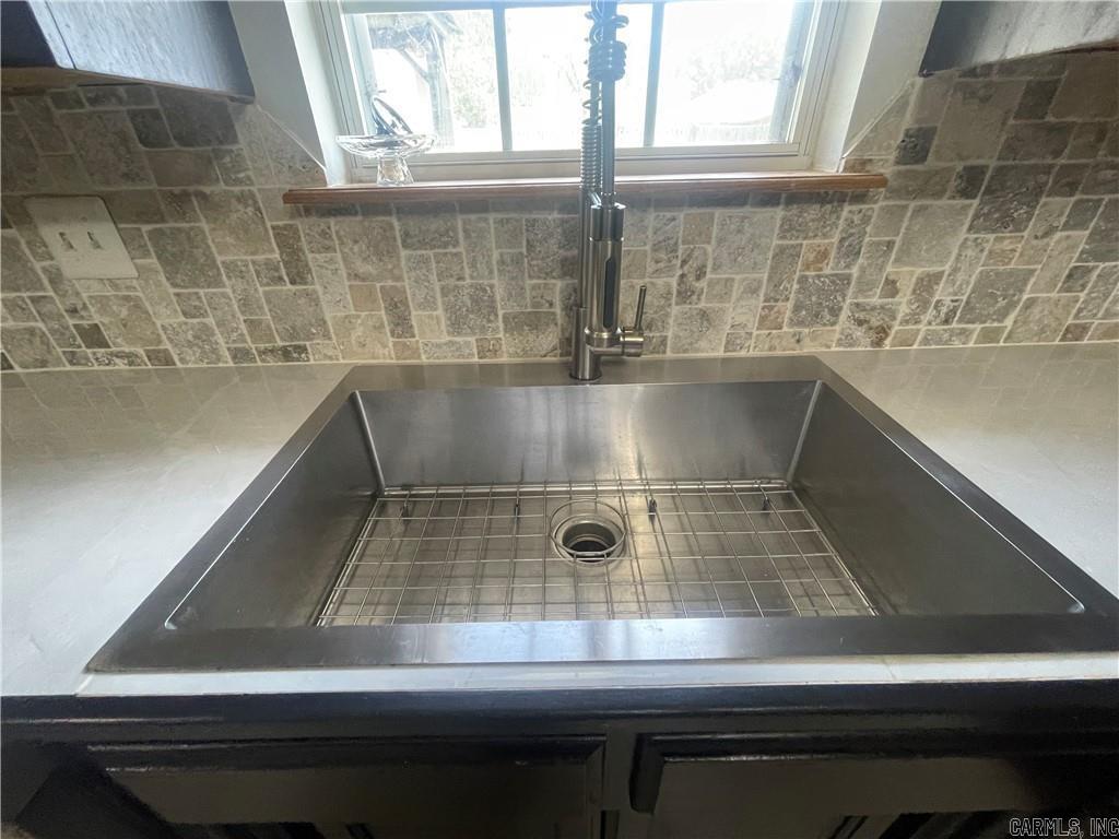5 Arrowhead Lane  Clarksville, AR
