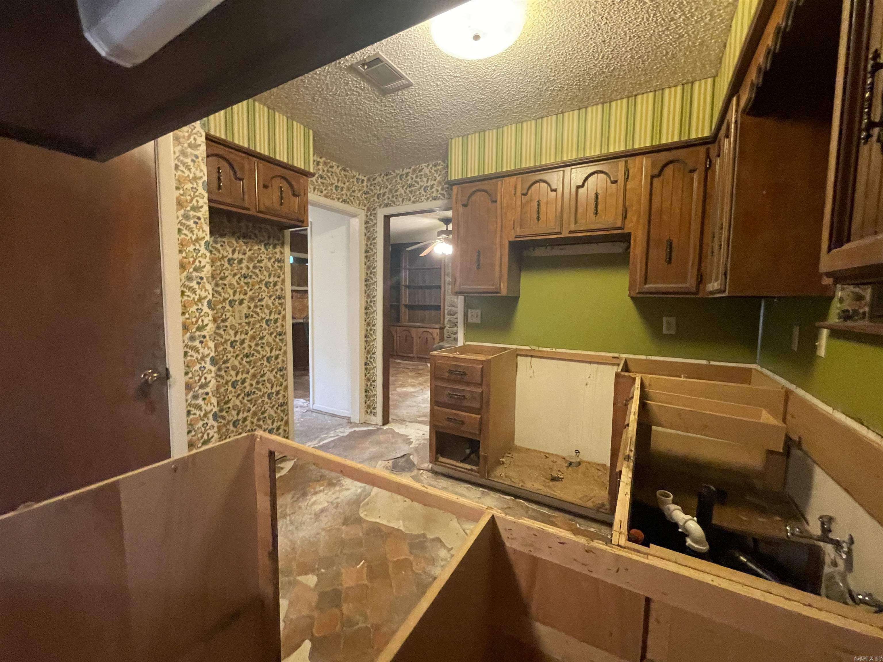 7315 Russwood Ln  Mabelvale, AR