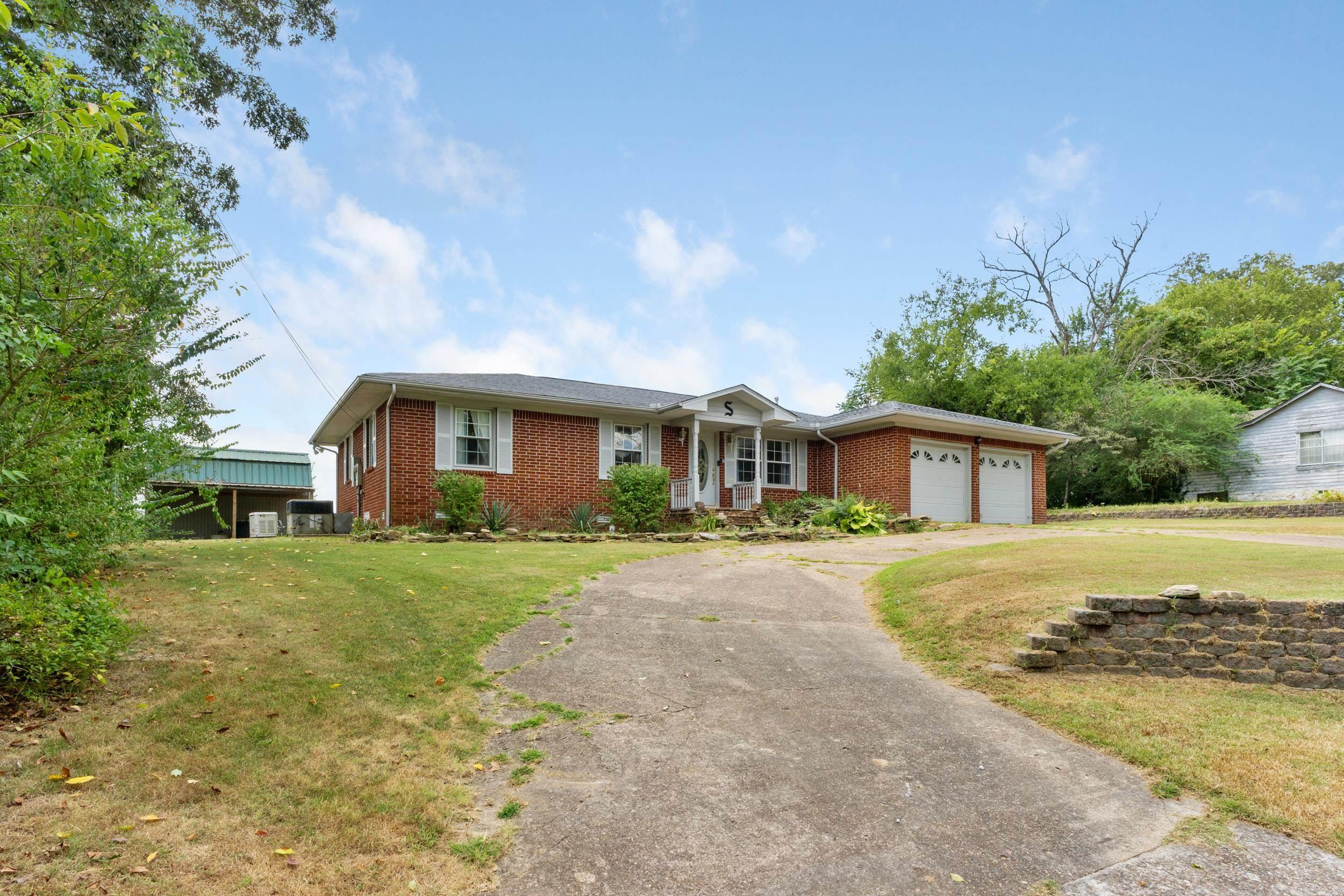 64 South  Calico Rock, AR