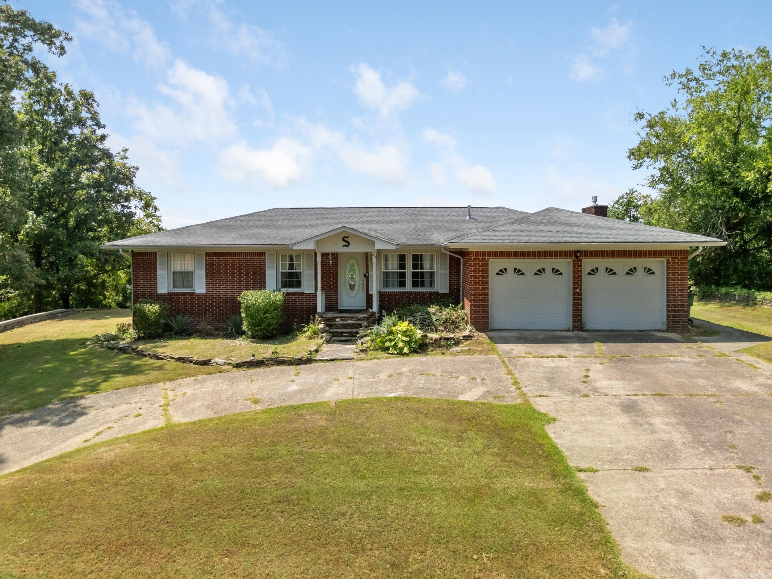 64 South  Calico Rock, AR