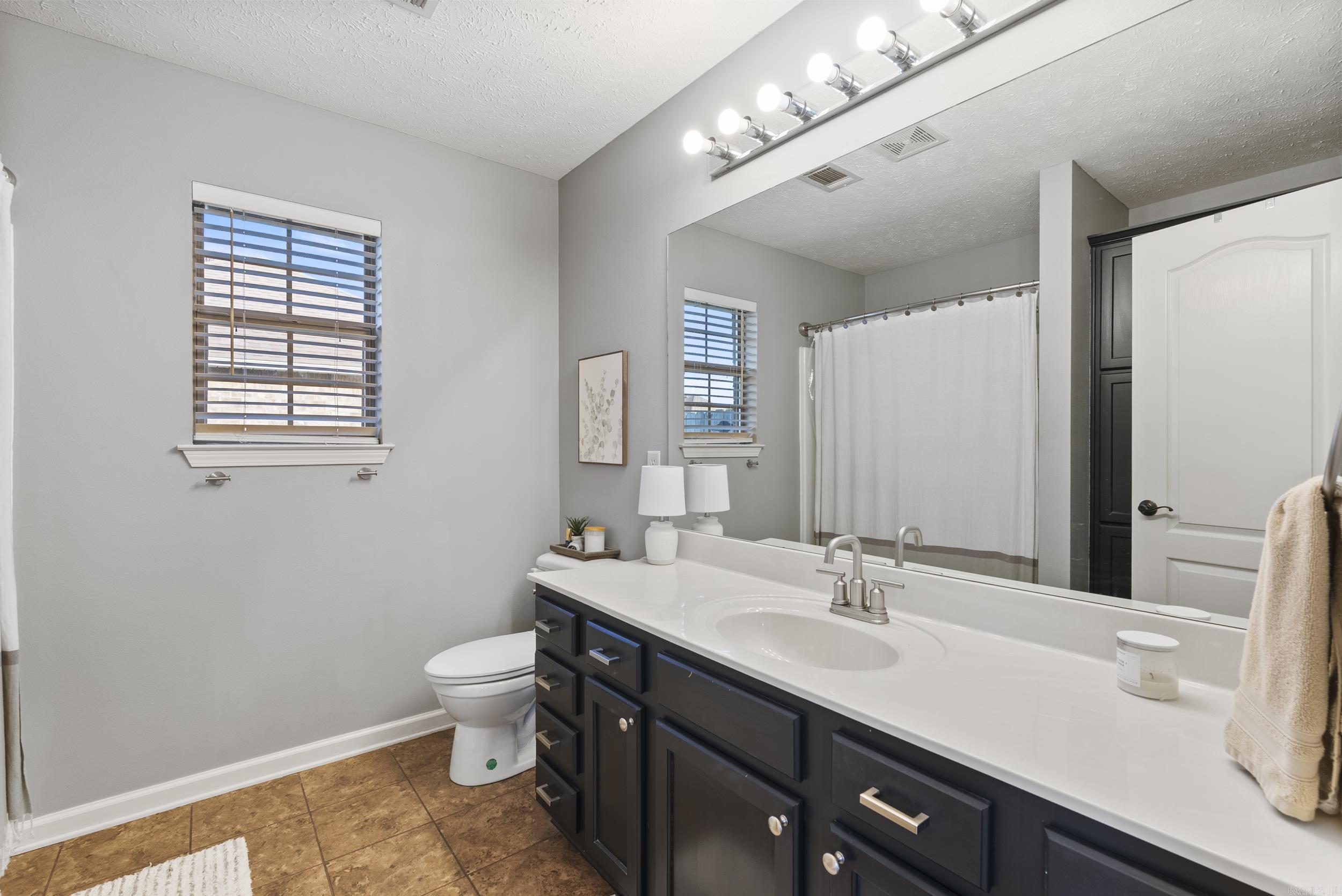 15 Amethyst  Greenbrier, AR