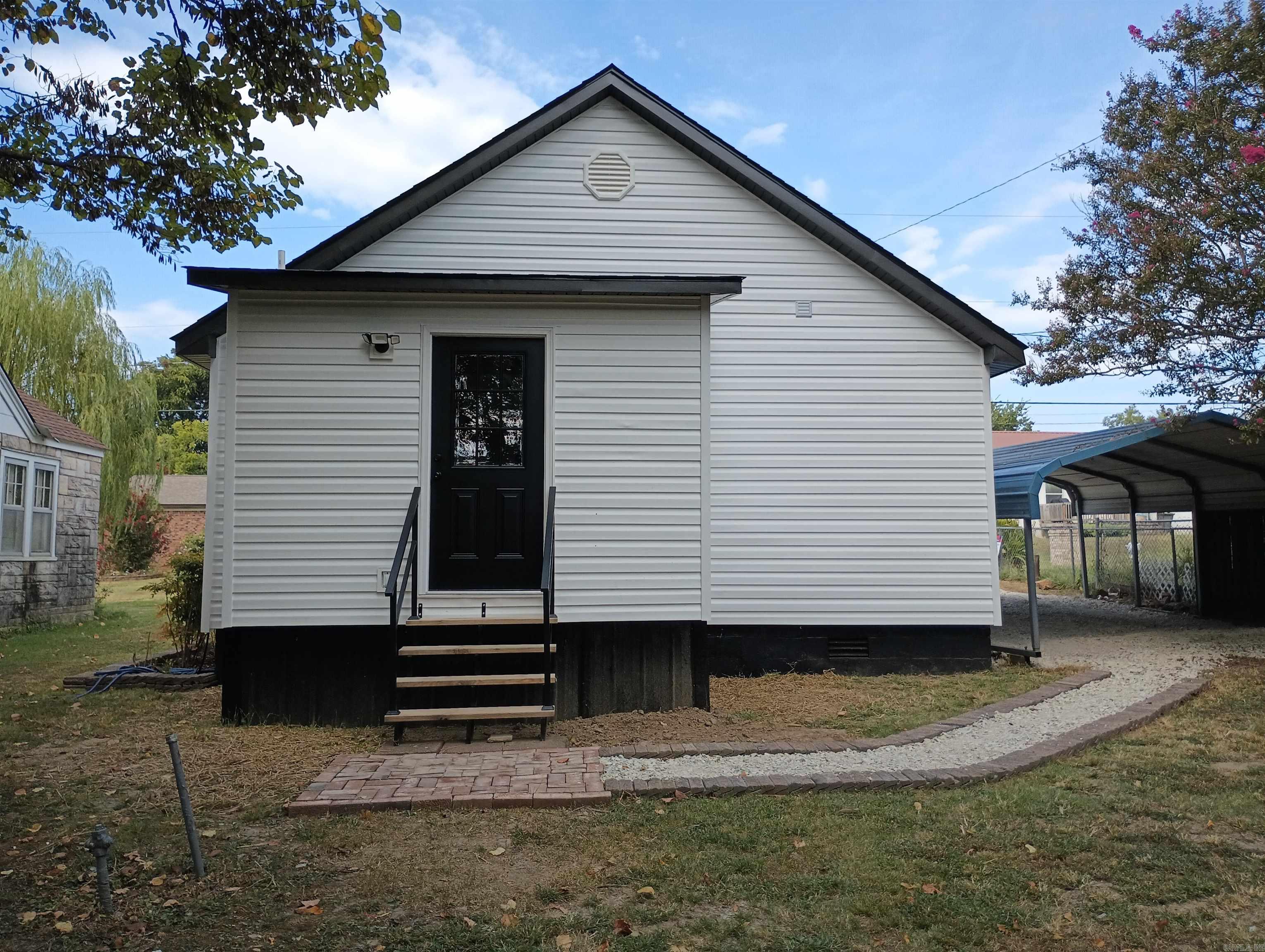 619 N 3rd  Paragould, AR