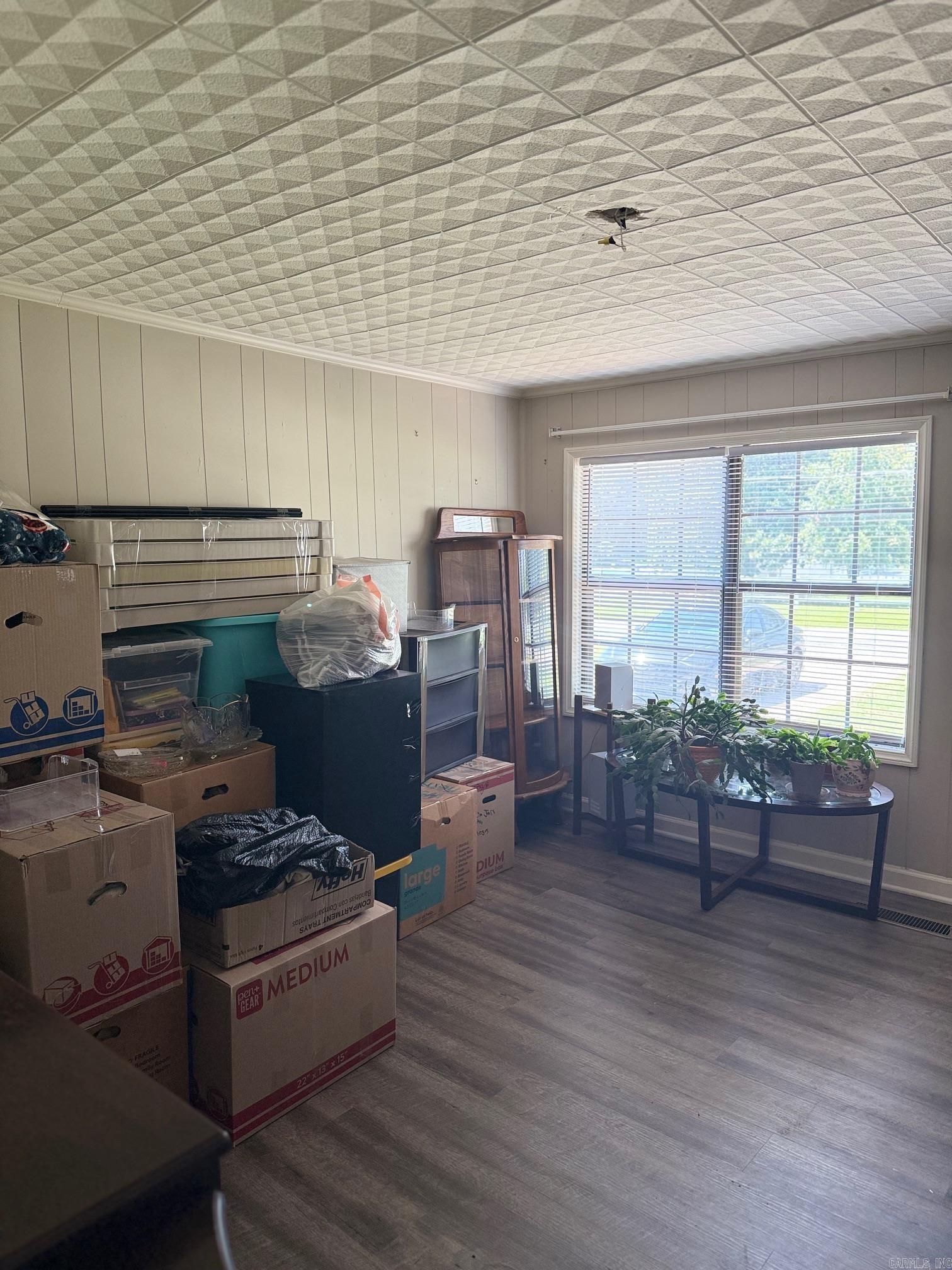 34 Robinson  Wooster, AR
